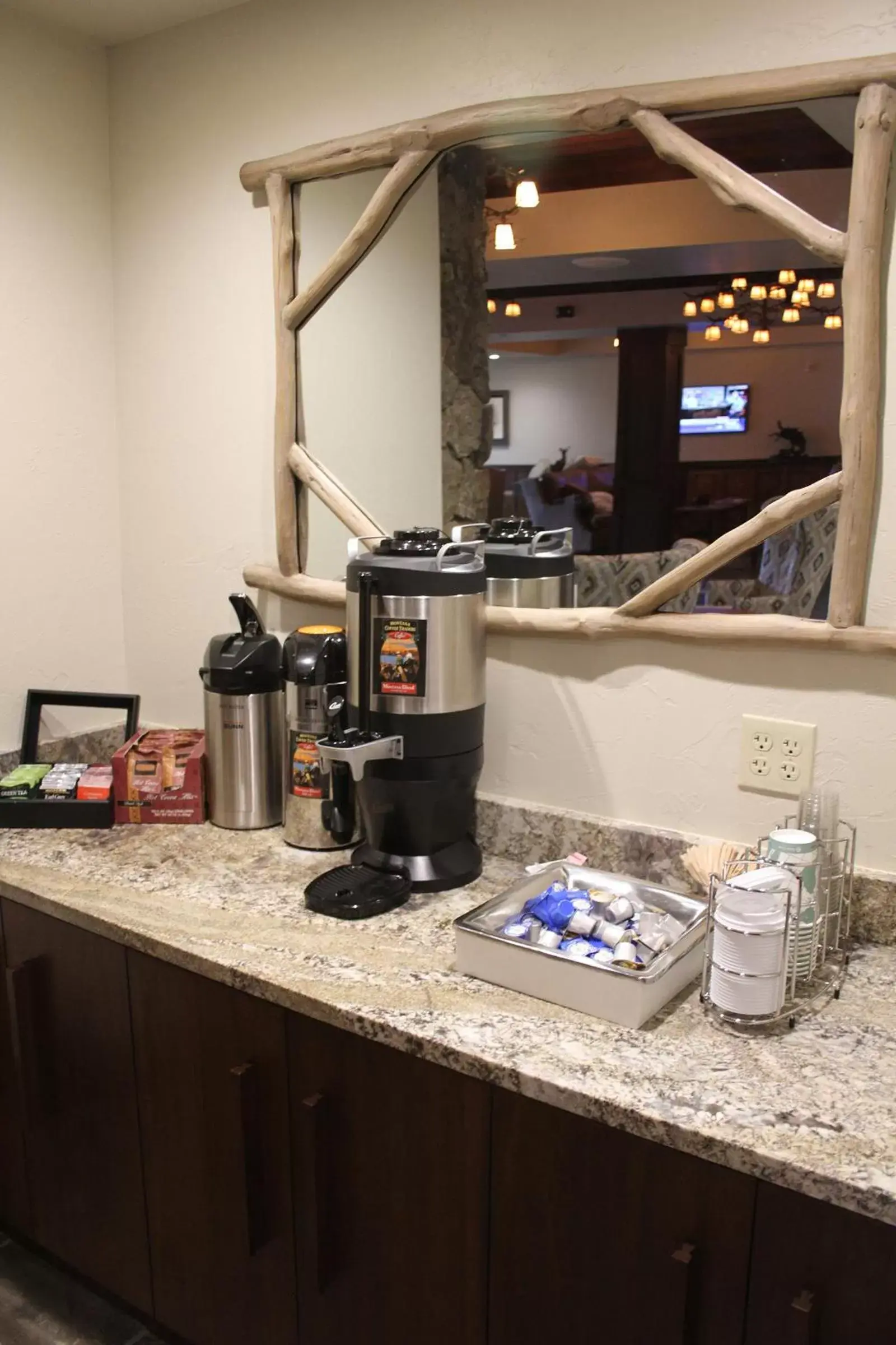 Food and drinks in Cedar Creek Lodge & Conference Center Food and drinks in Cedar Creek Lodge & Conference Center