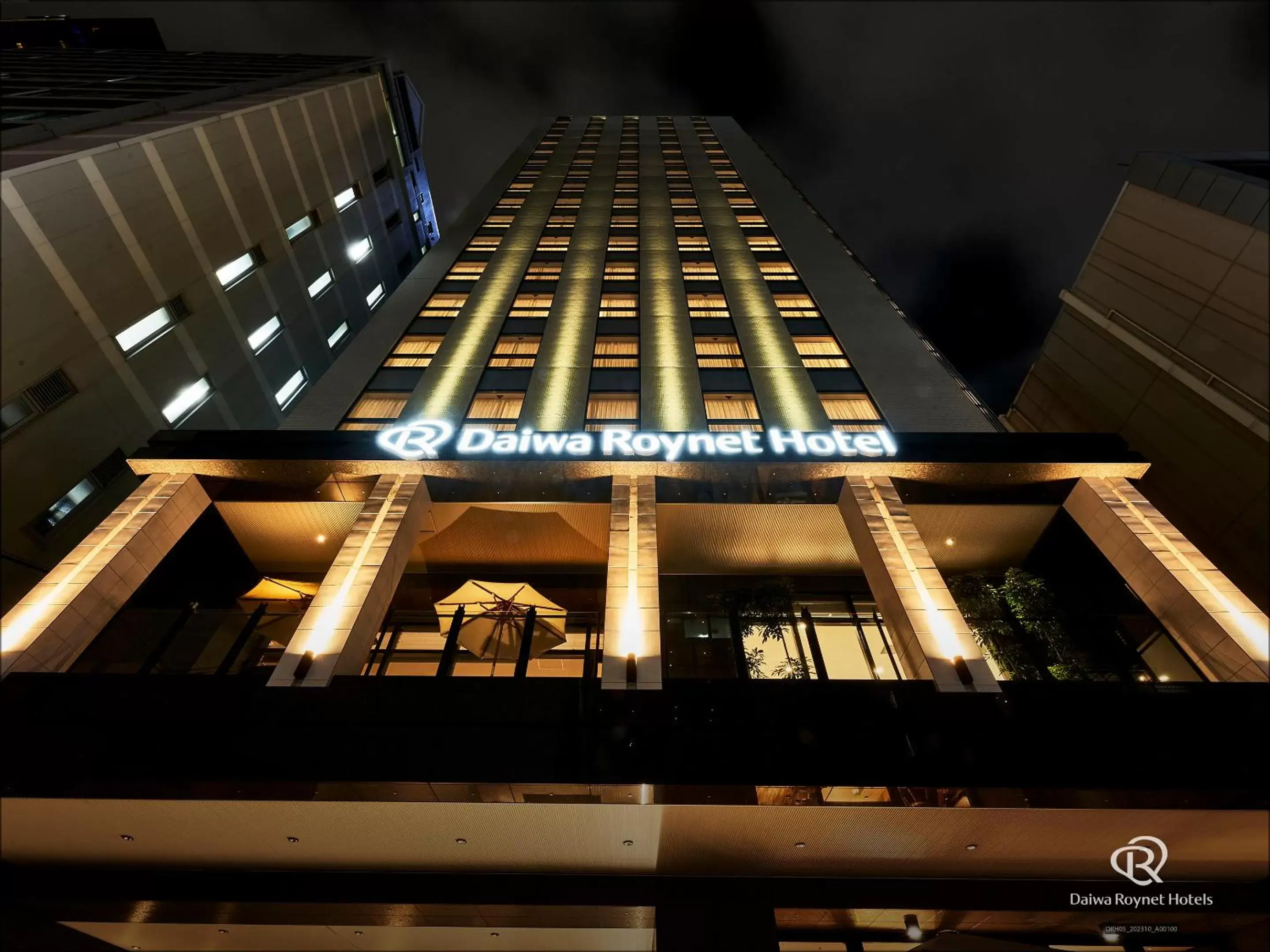 Property Building in DEL style Osaka-Shinsaibashi by Daiwa Roynet Hotel