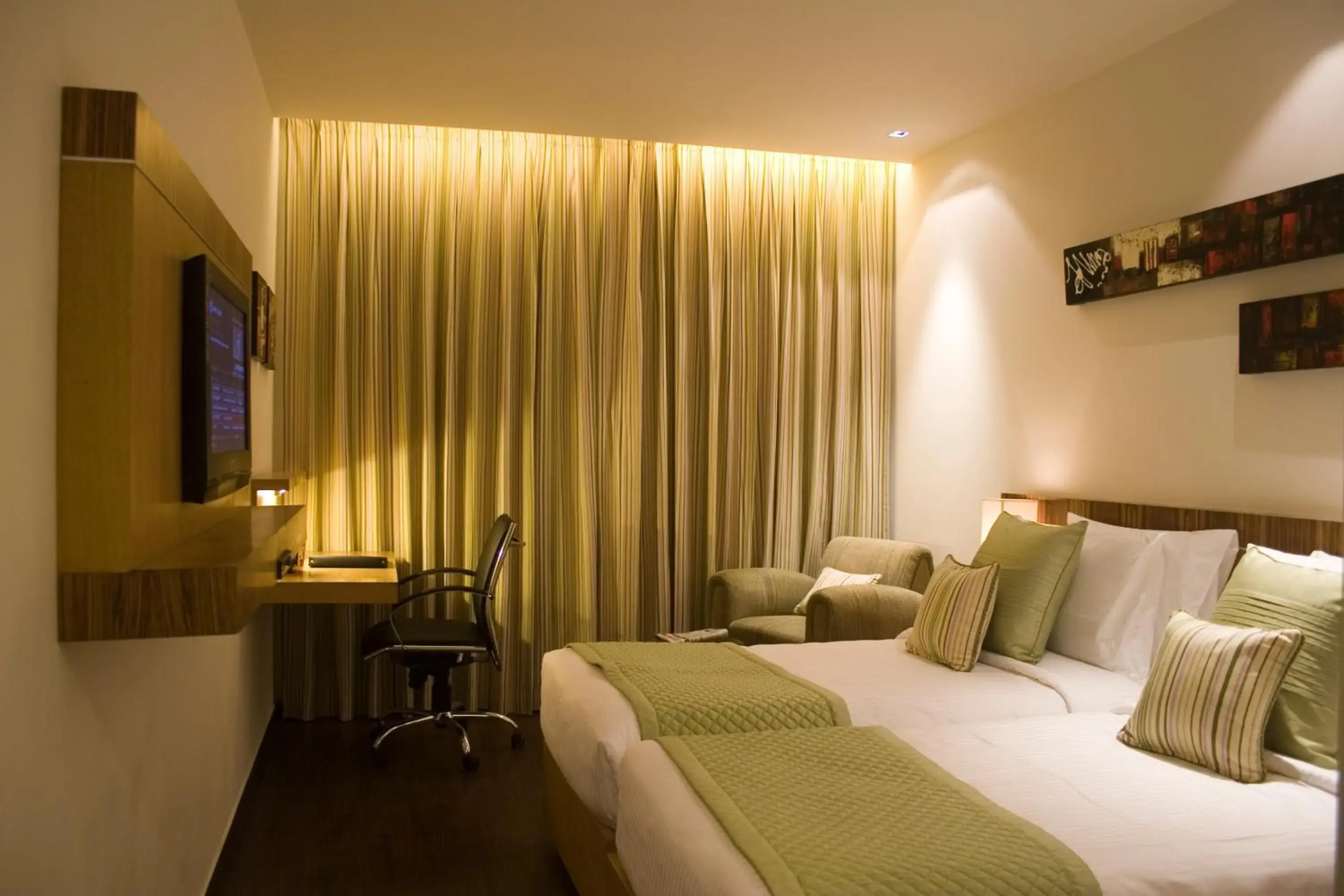 Bedroom, Bed in Shervani Nehru Place Bedroom, Bed in Shervani Nehru Place