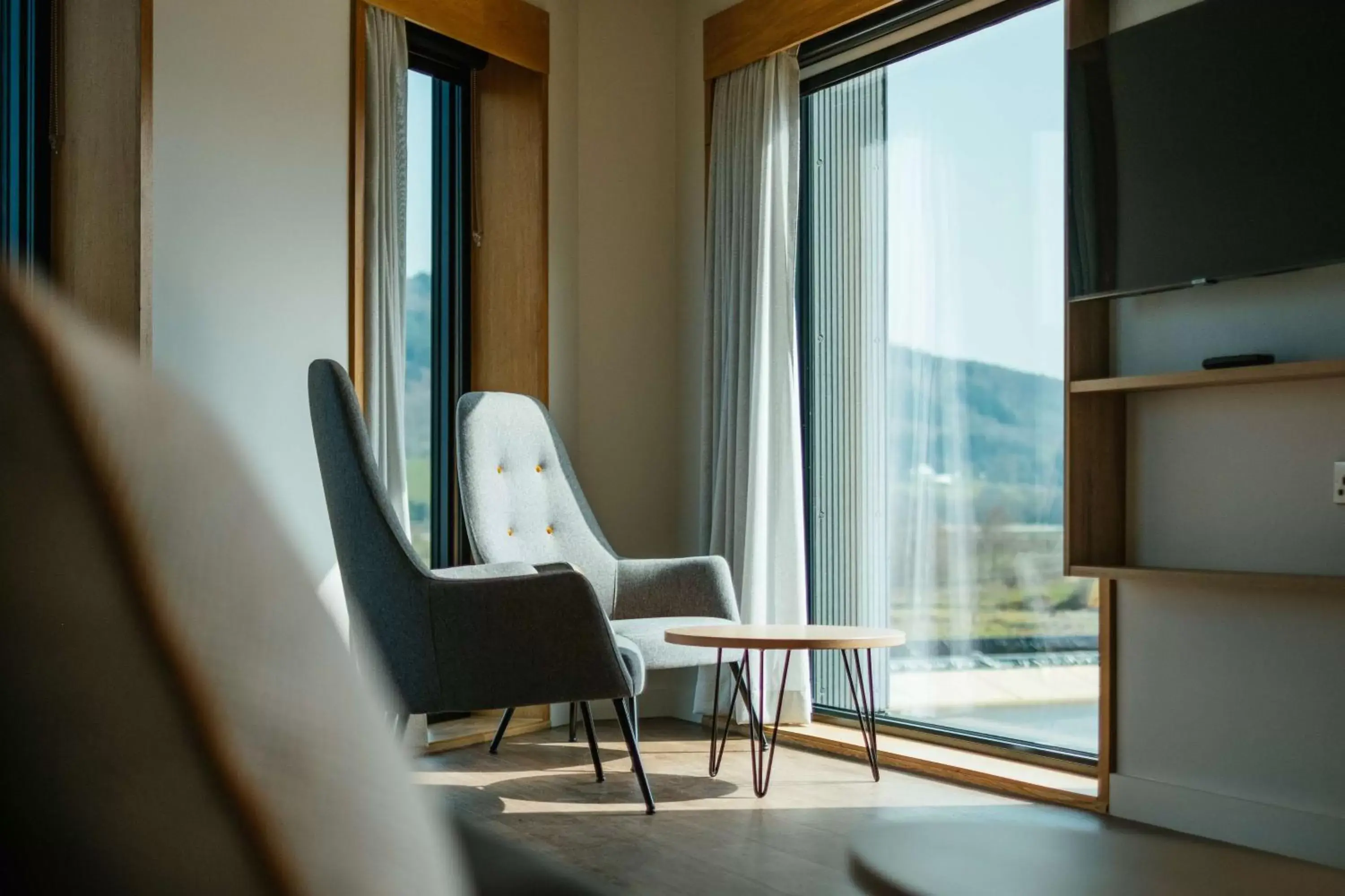 Bedroom, Seating Area in Hilton Garden Inn Snowdonia