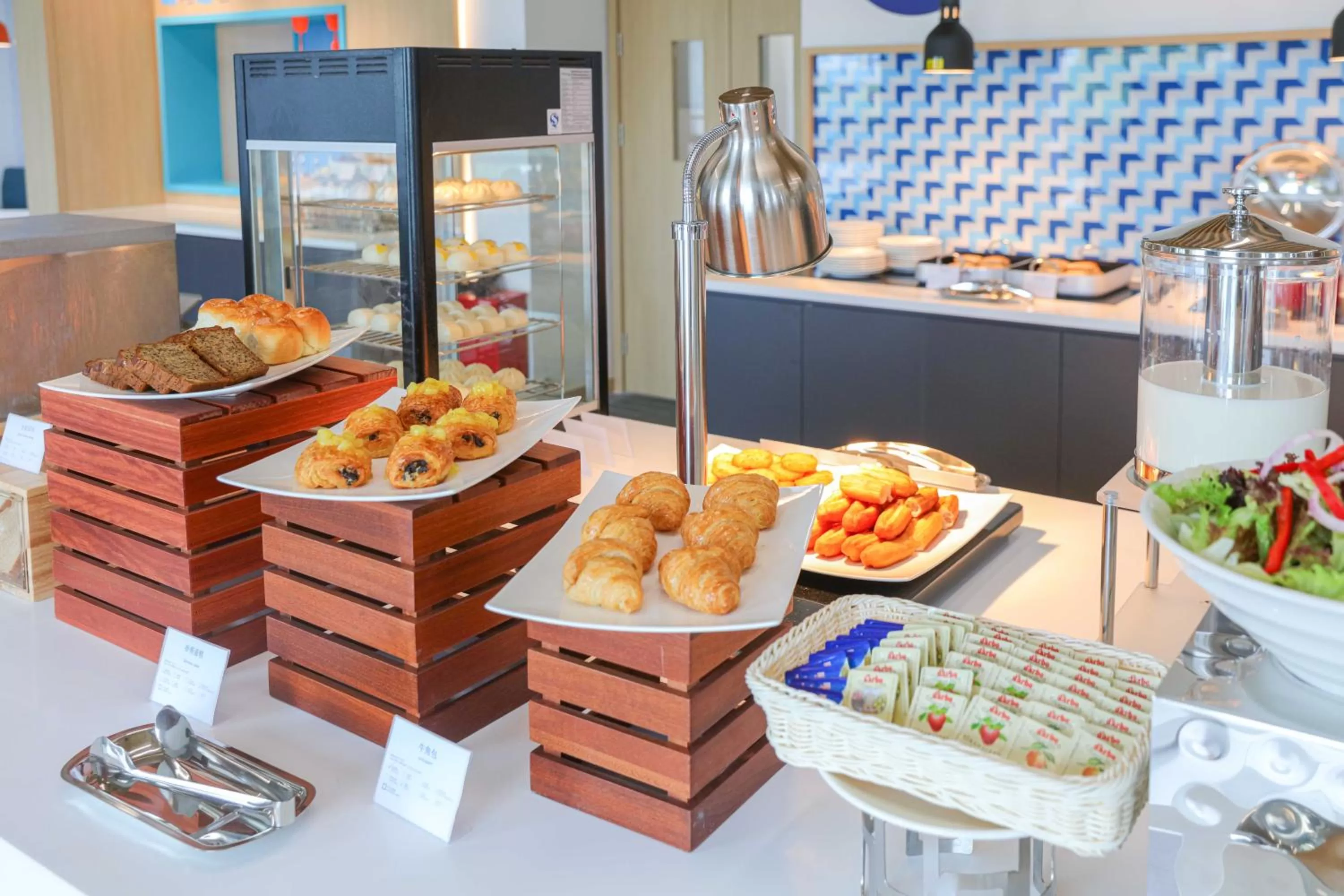 Buffet breakfast in Holiday Inn Express Shanghai Pudong Airport by IHG