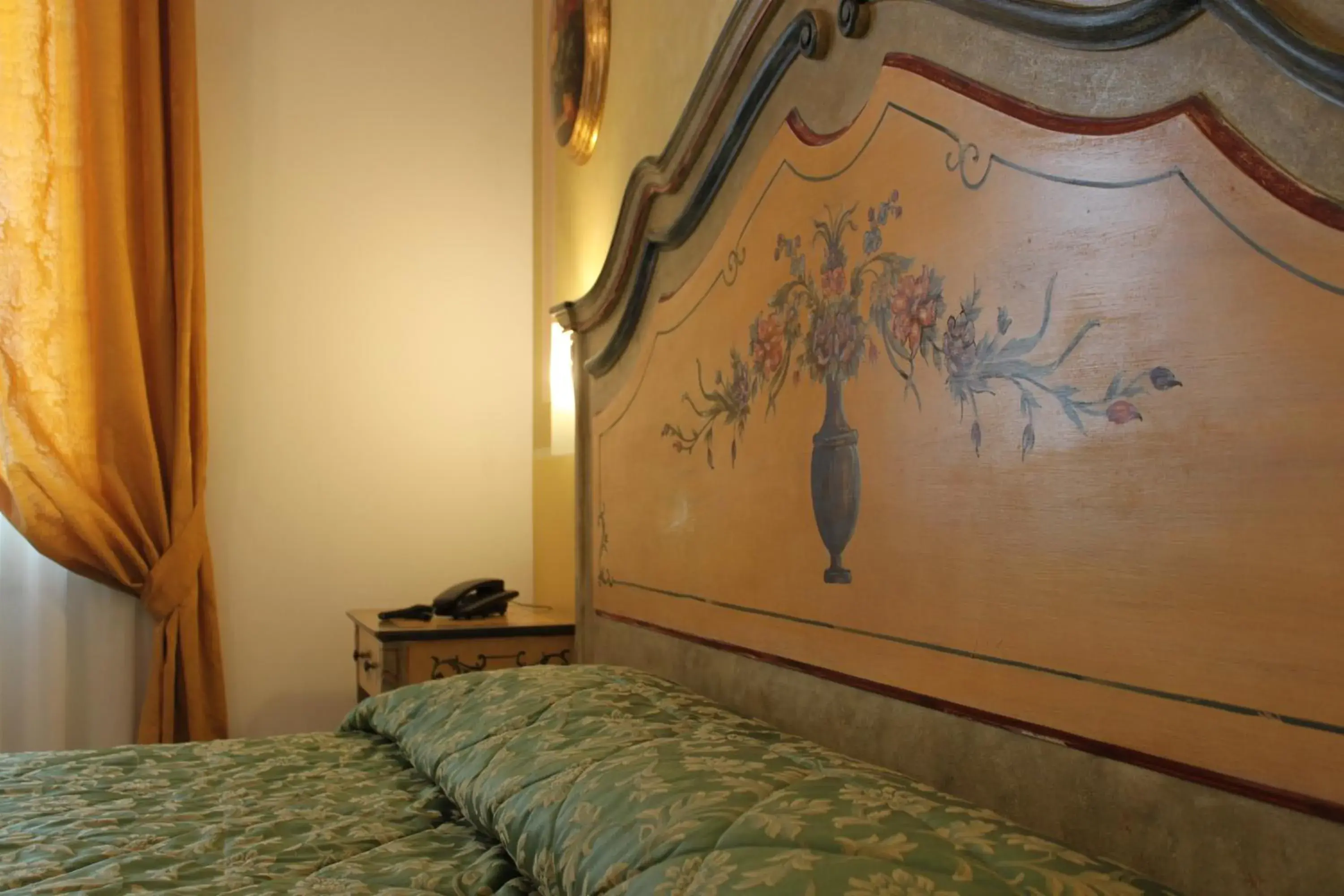 Bed in Hotel Villa Stucky