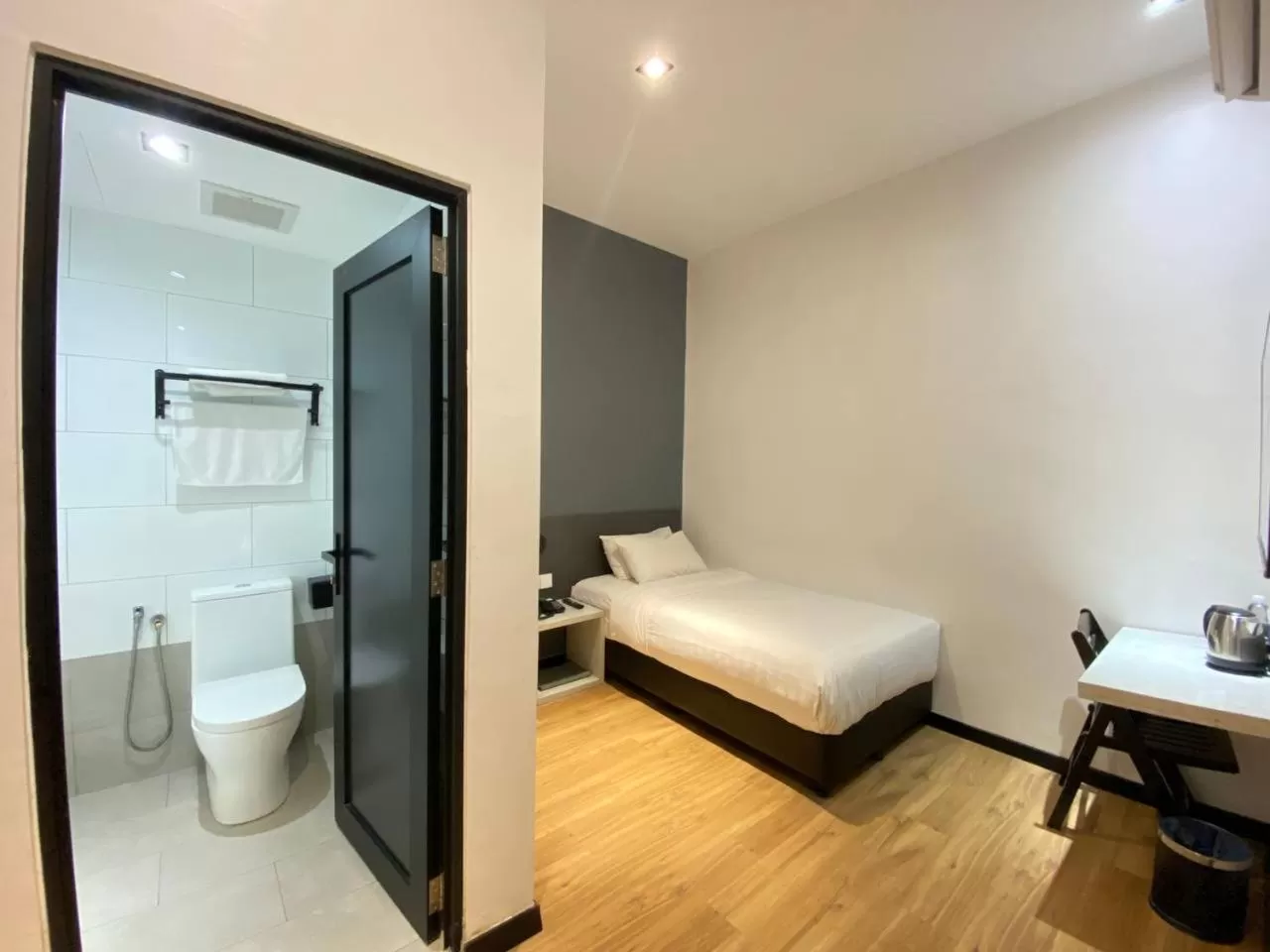 Bed in ARENA Boutique Hotel Kuala Terengganu