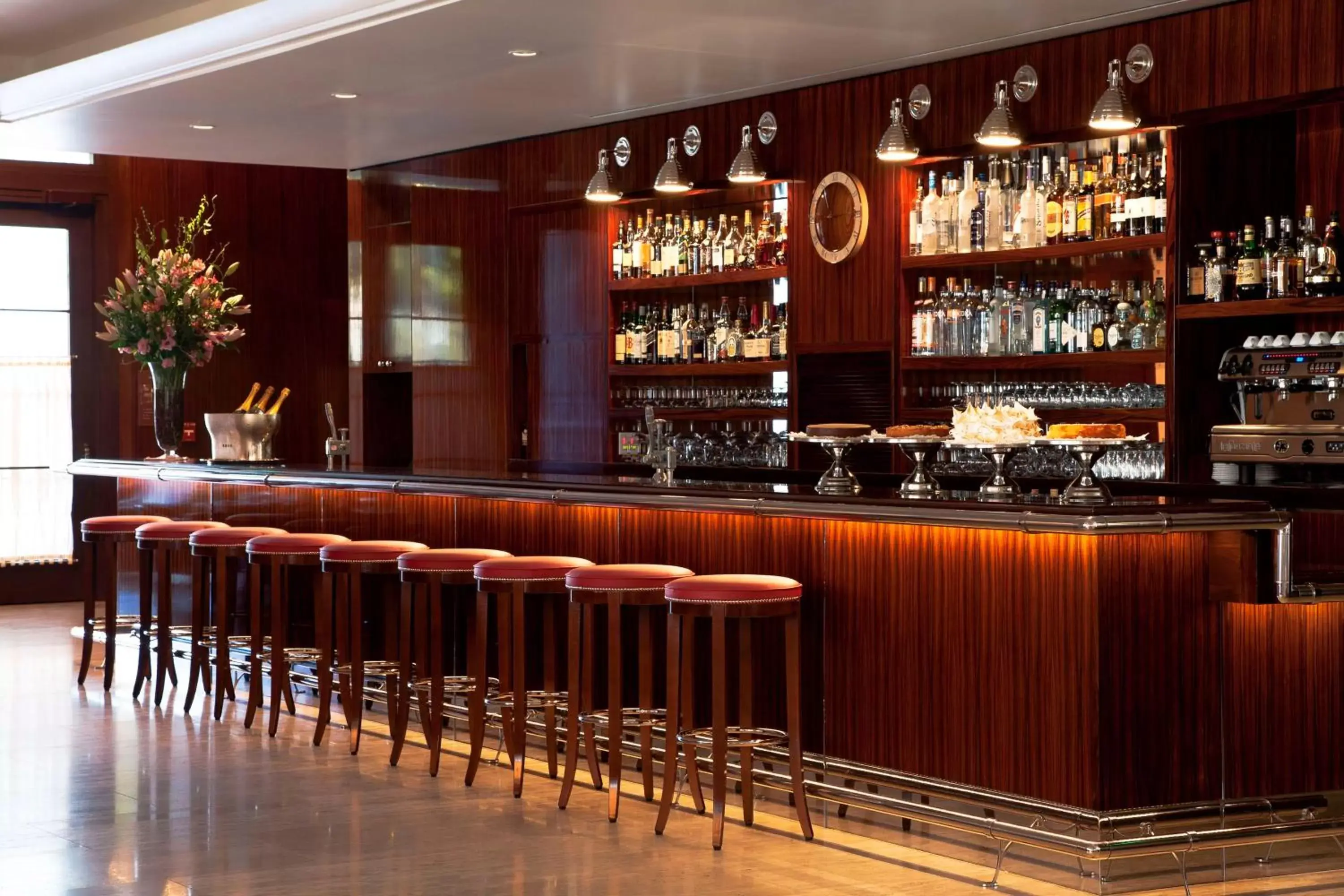 Lounge or bar, Lounge/Bar in Cameo Beverly Hills