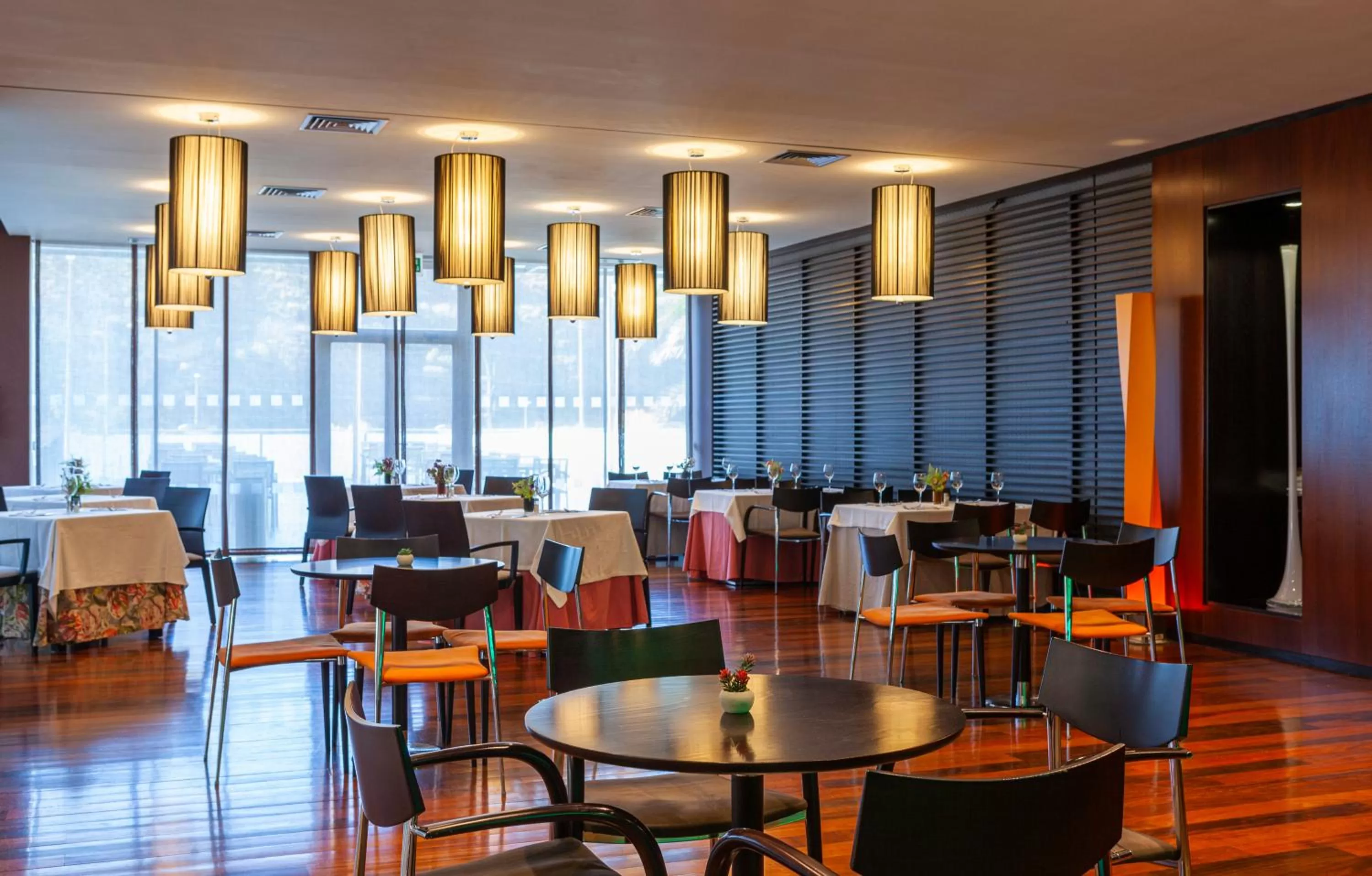 Restaurant/places to eat in Hotel Macià Real De La Alhambra