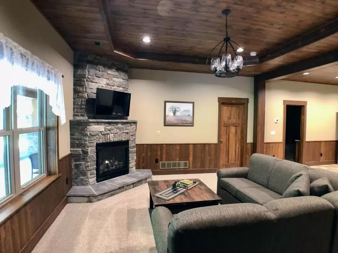 Seating Area in Sojourner's Lodge & Log Cabin Suites