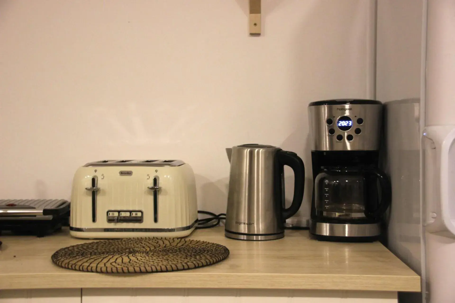 Coffee/Tea Facilities in Hostel One Notting Hill