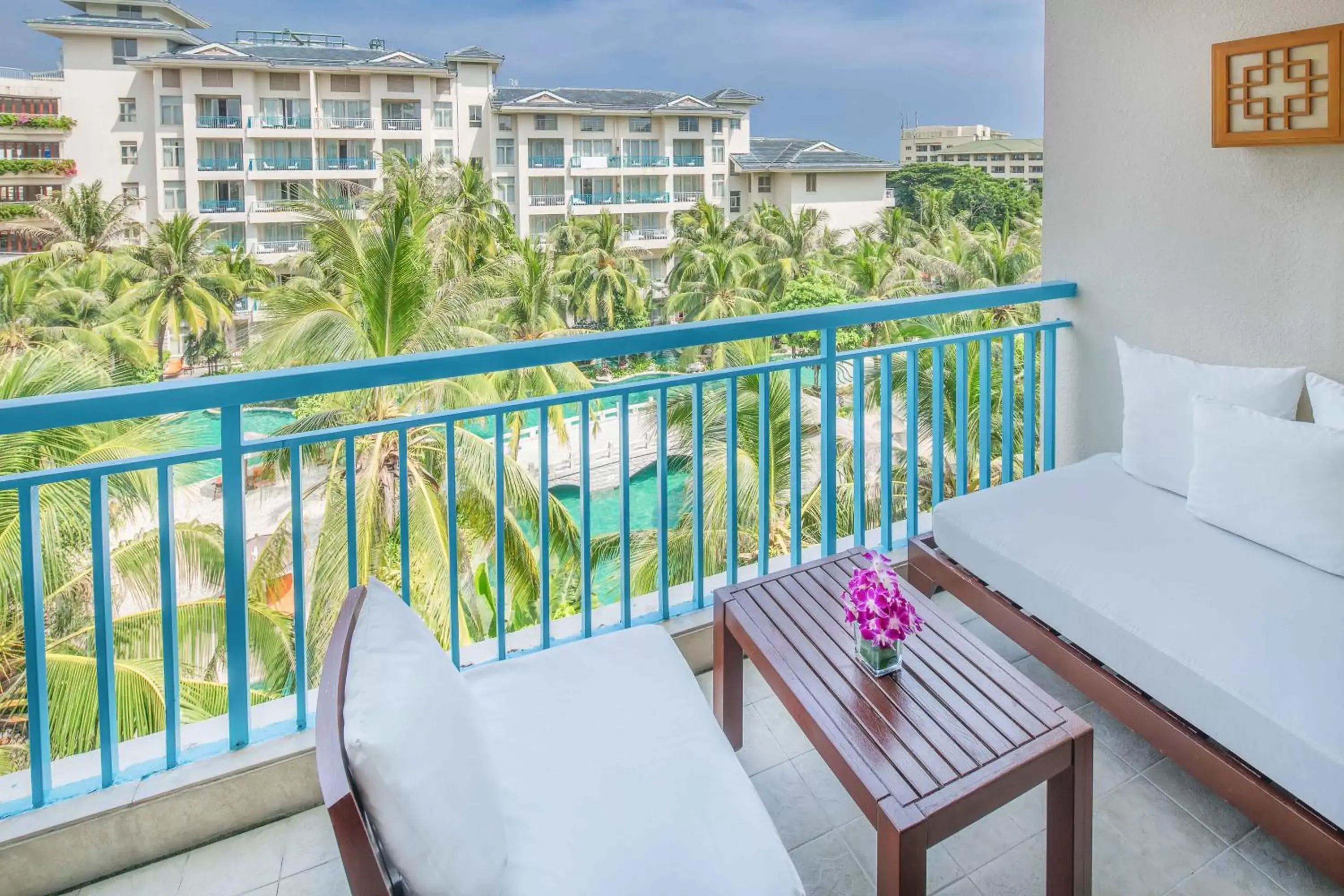 Balcony/Terrace in Huayu Resort & Spa Yalong Bay Sanya