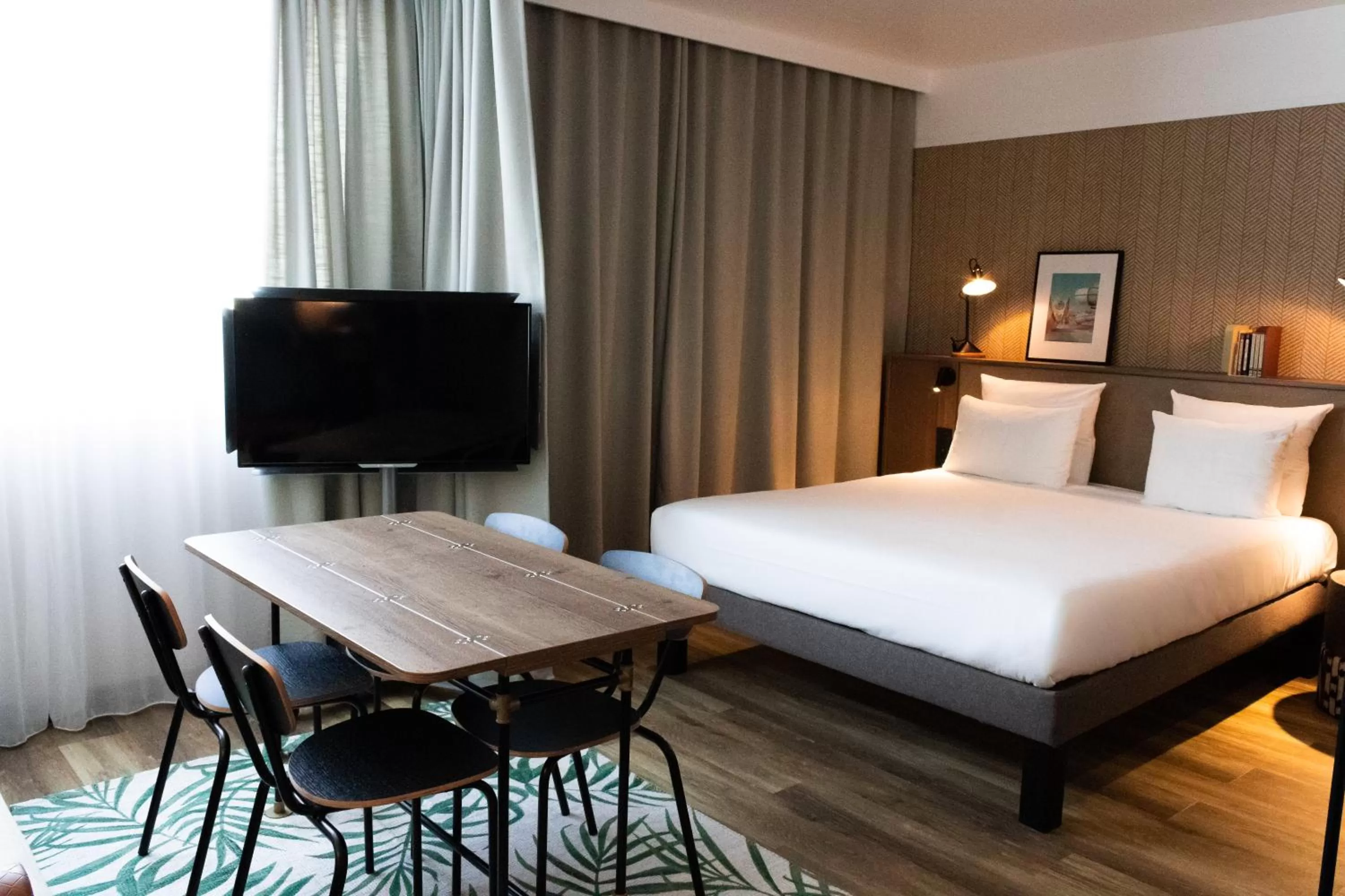 Bed in Novotel Suites Nice Airport