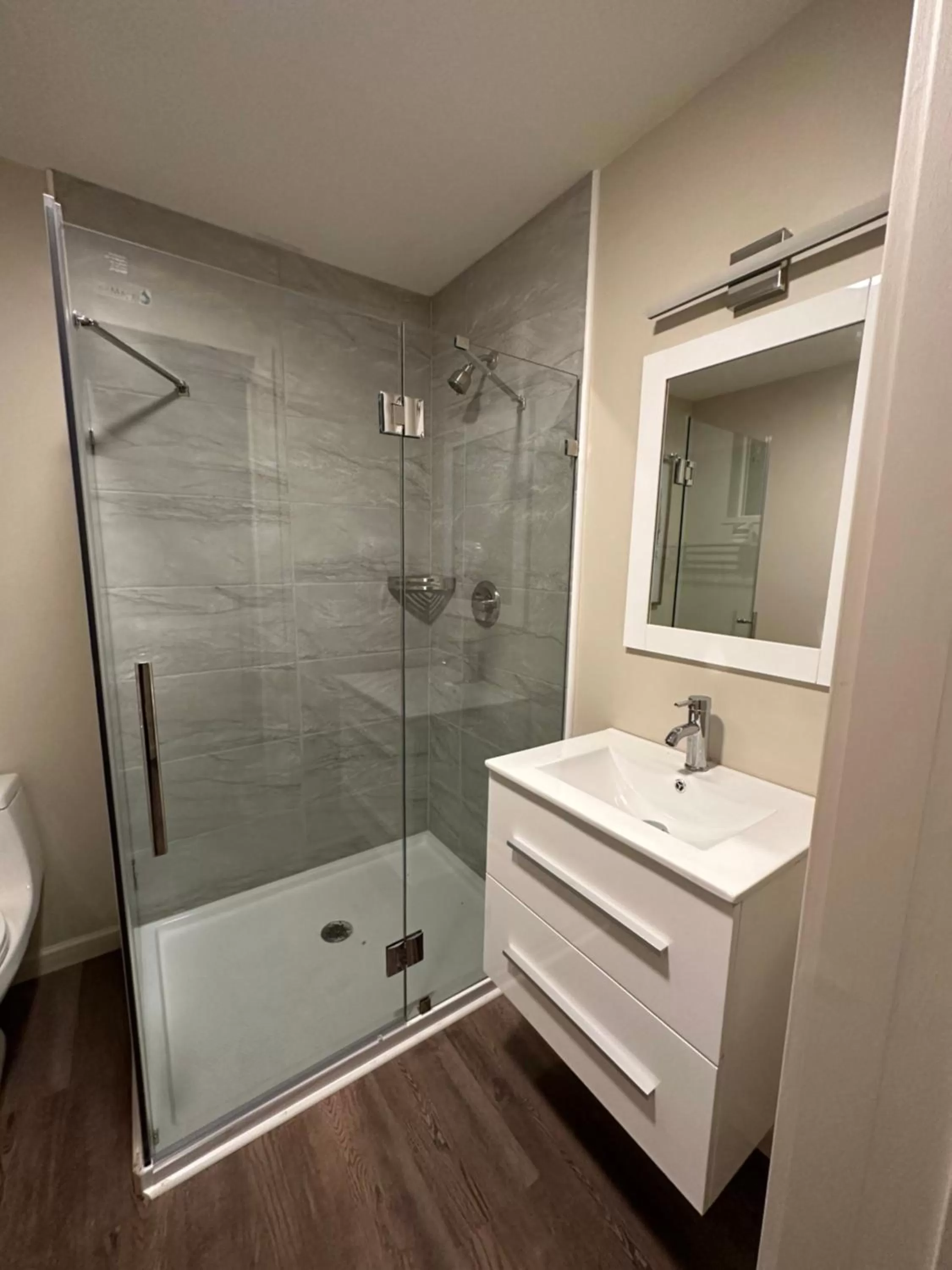 Crater Lake Gateway - Hwy 140