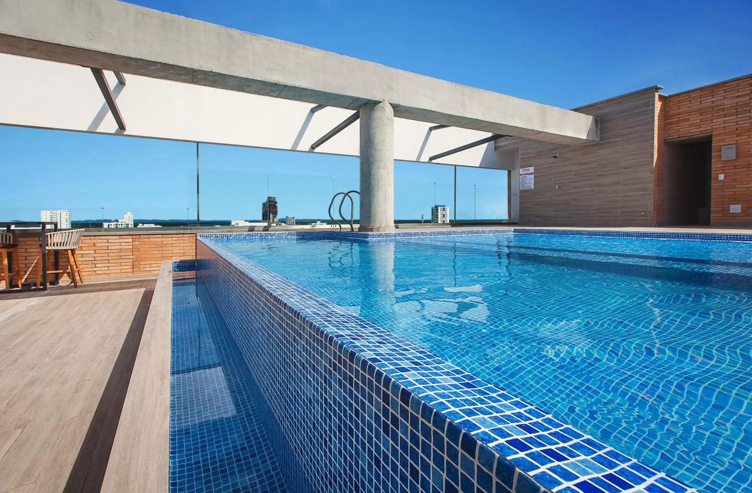 Swimming Pool in Hotel Sites Montería