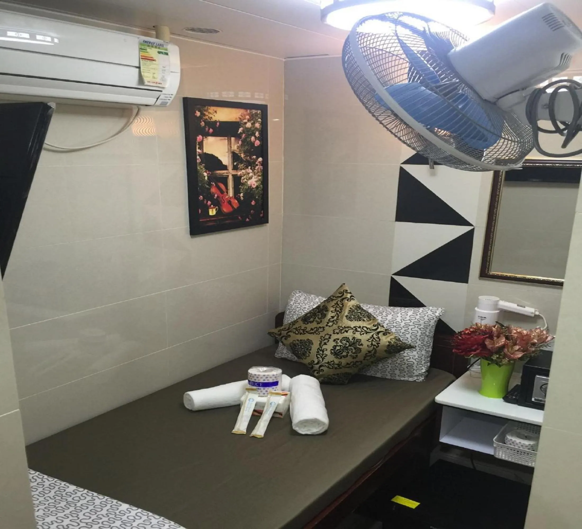 Decorative detail in Hostel Venus