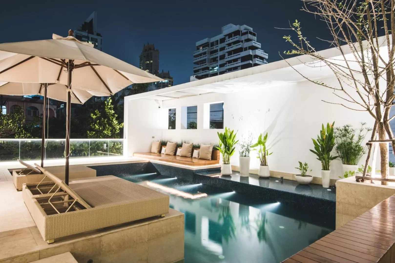 Swimming pool in twothree a homely hotel - SHA Extra Plus