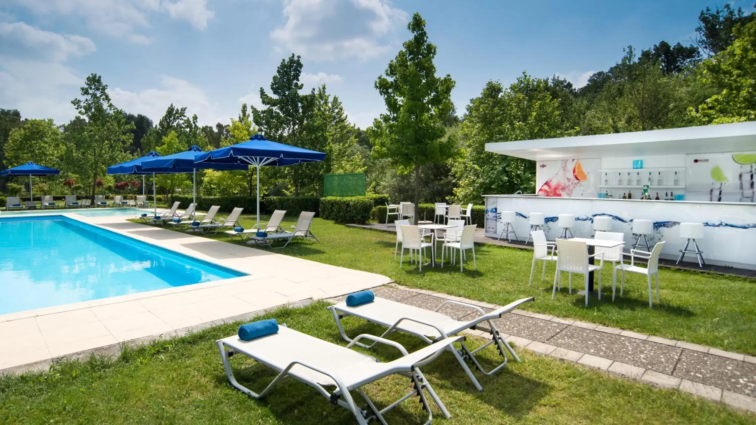 Swimming Pool in Mak Albania Hotel