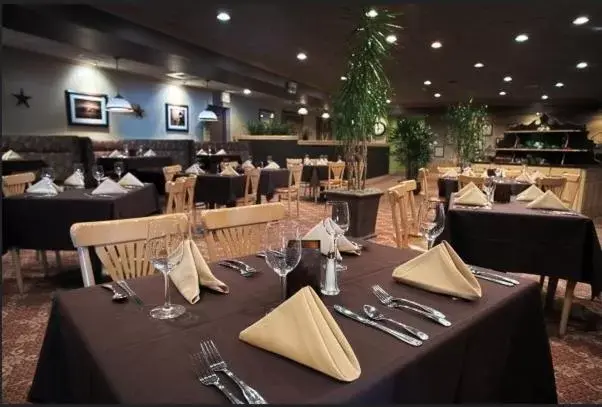 Restaurant/Places to Eat in Ramada by Wyndham Boise