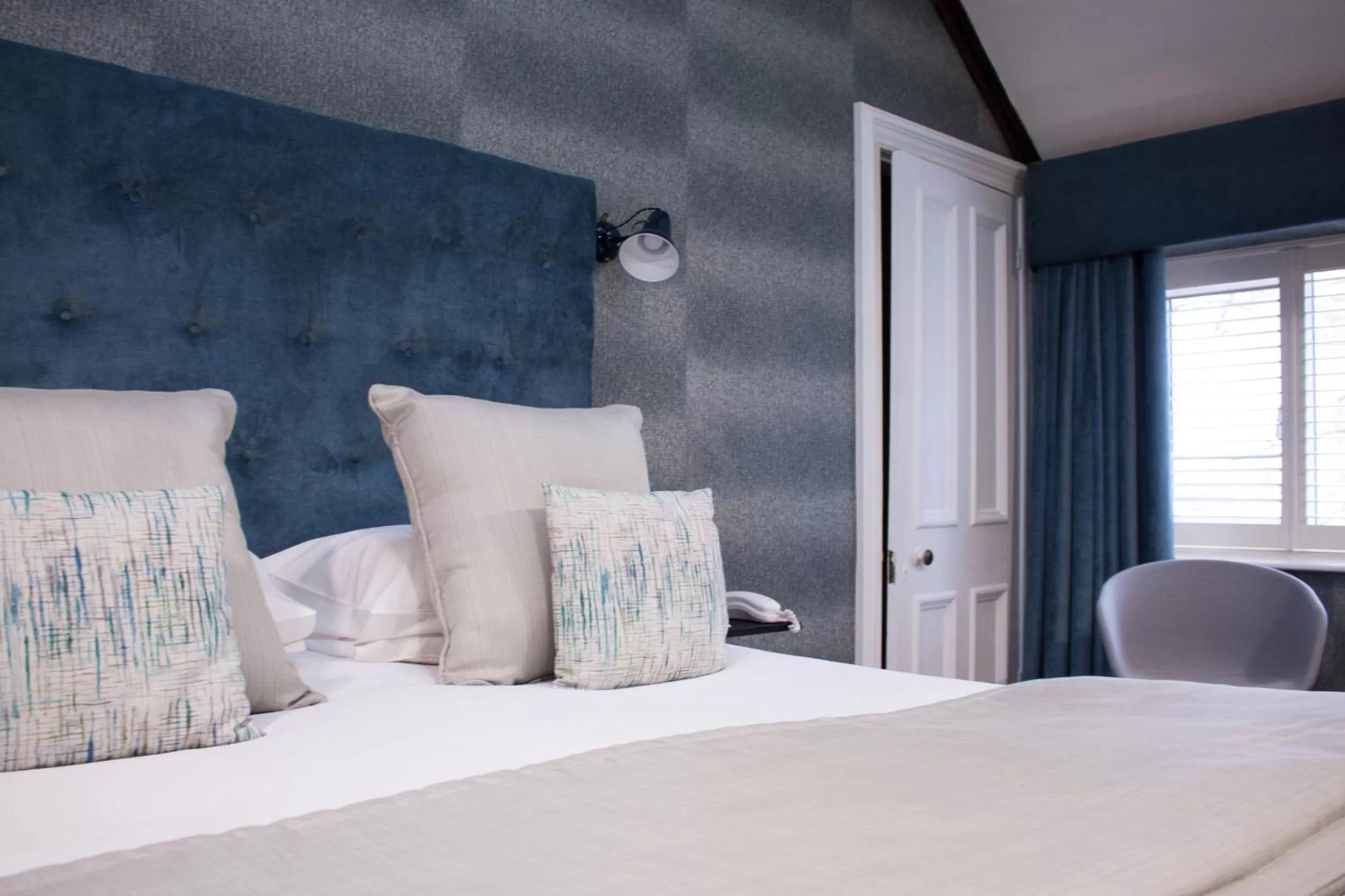 Photo of the whole room, Bed in Ascot House