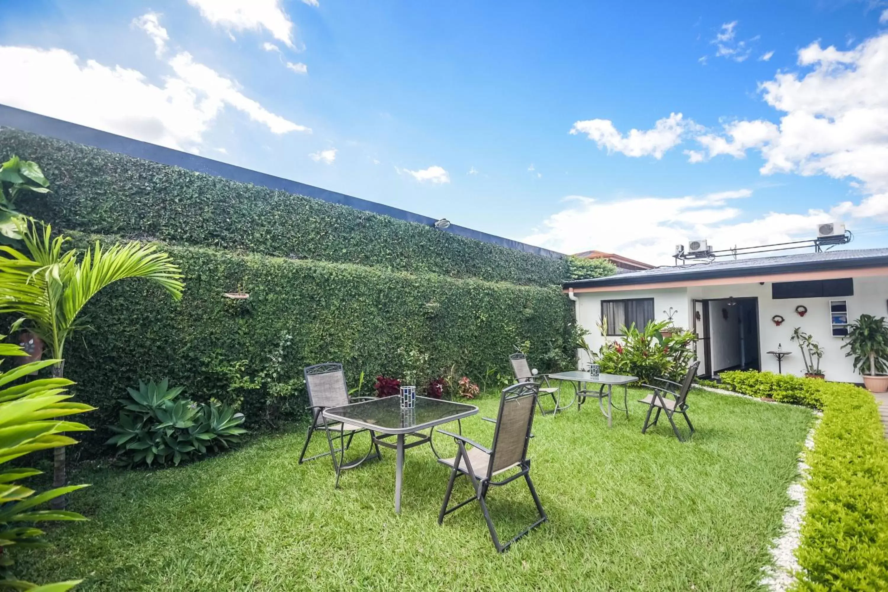 Garden in Berlor Airport Inn