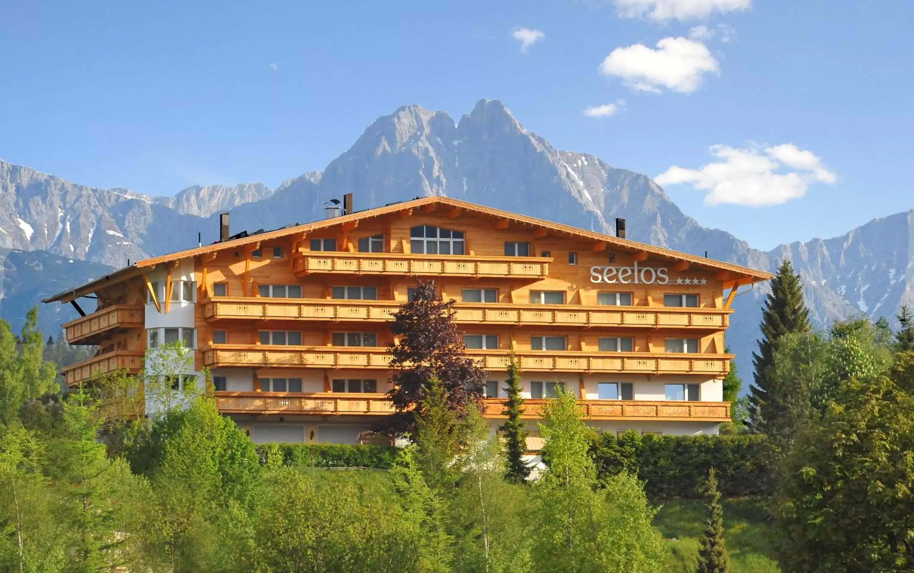 Facade/entrance, Property Building in Hotel Seelos