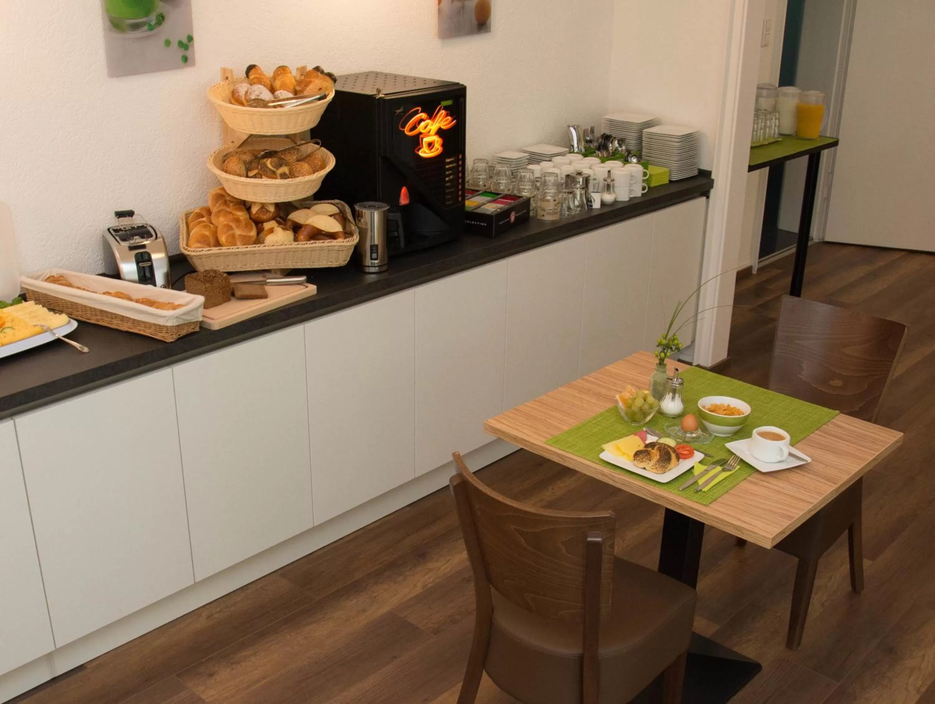 Food close-up, Restaurant/Places to Eat in B&B Kukione