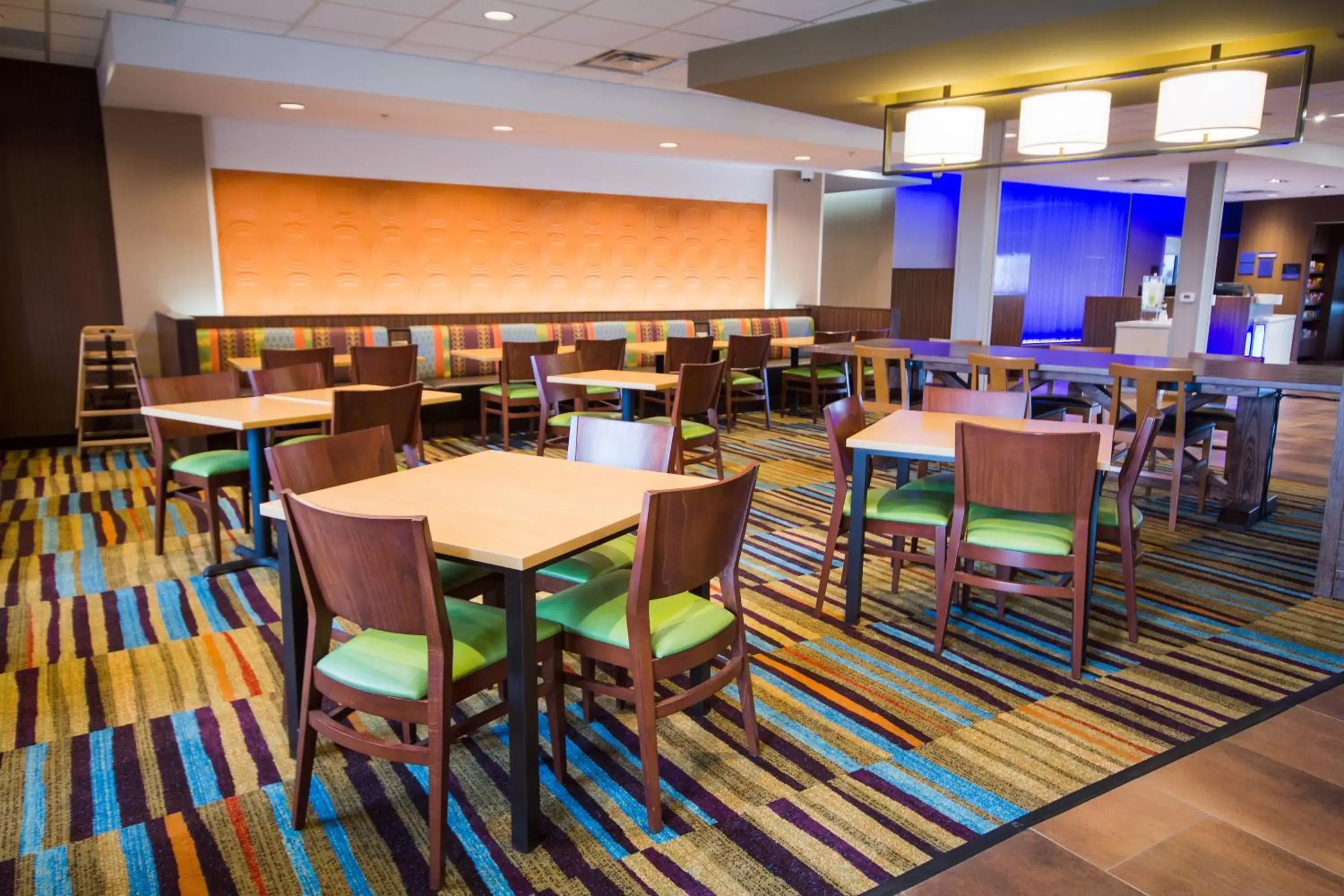 Breakfast, Restaurant/Places to Eat in Fairfield Inn & Suites by Marriott Denver Northeast/Brighton