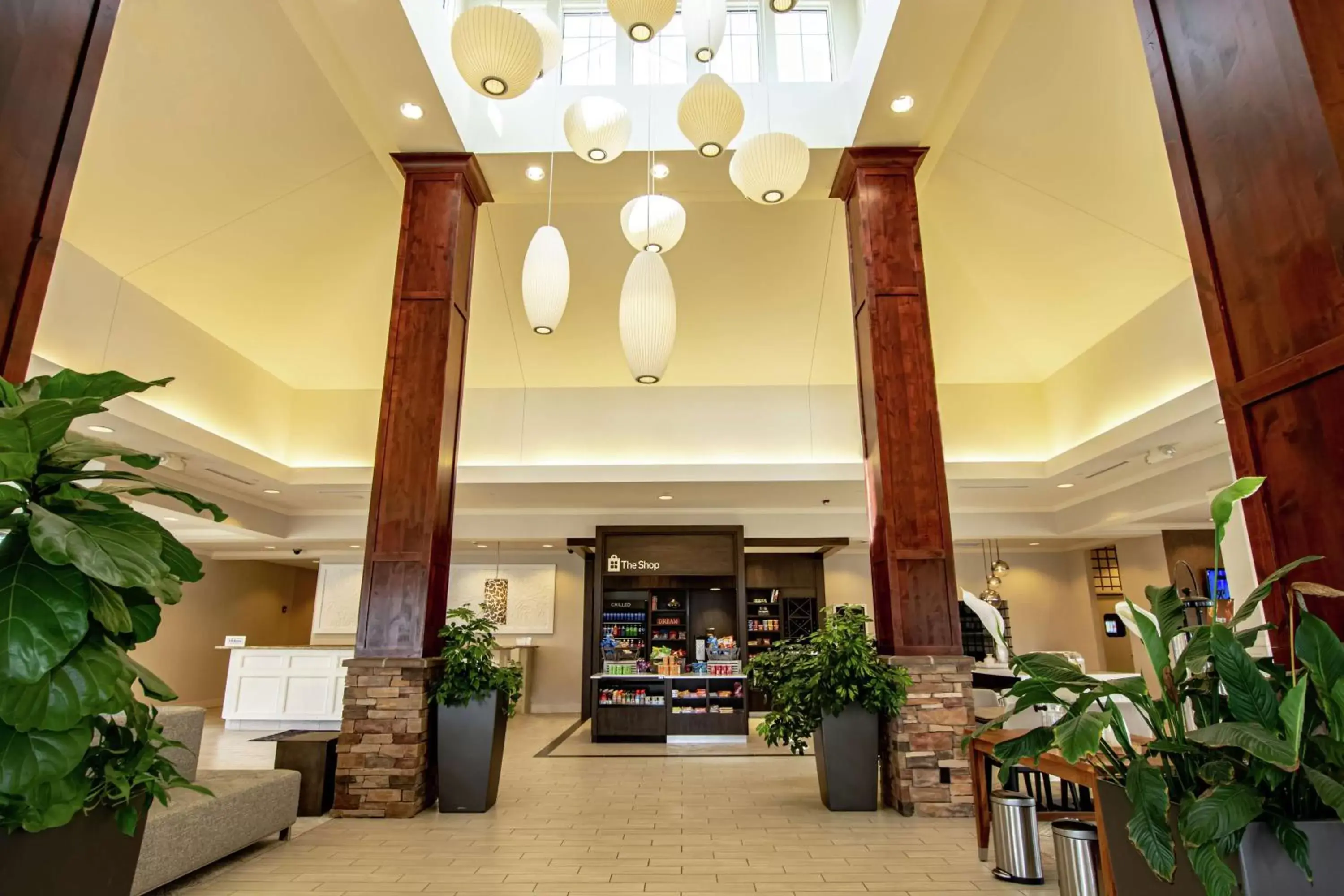 Restaurant/places to eat, Lobby/Reception in Hilton Garden Inn Great Falls