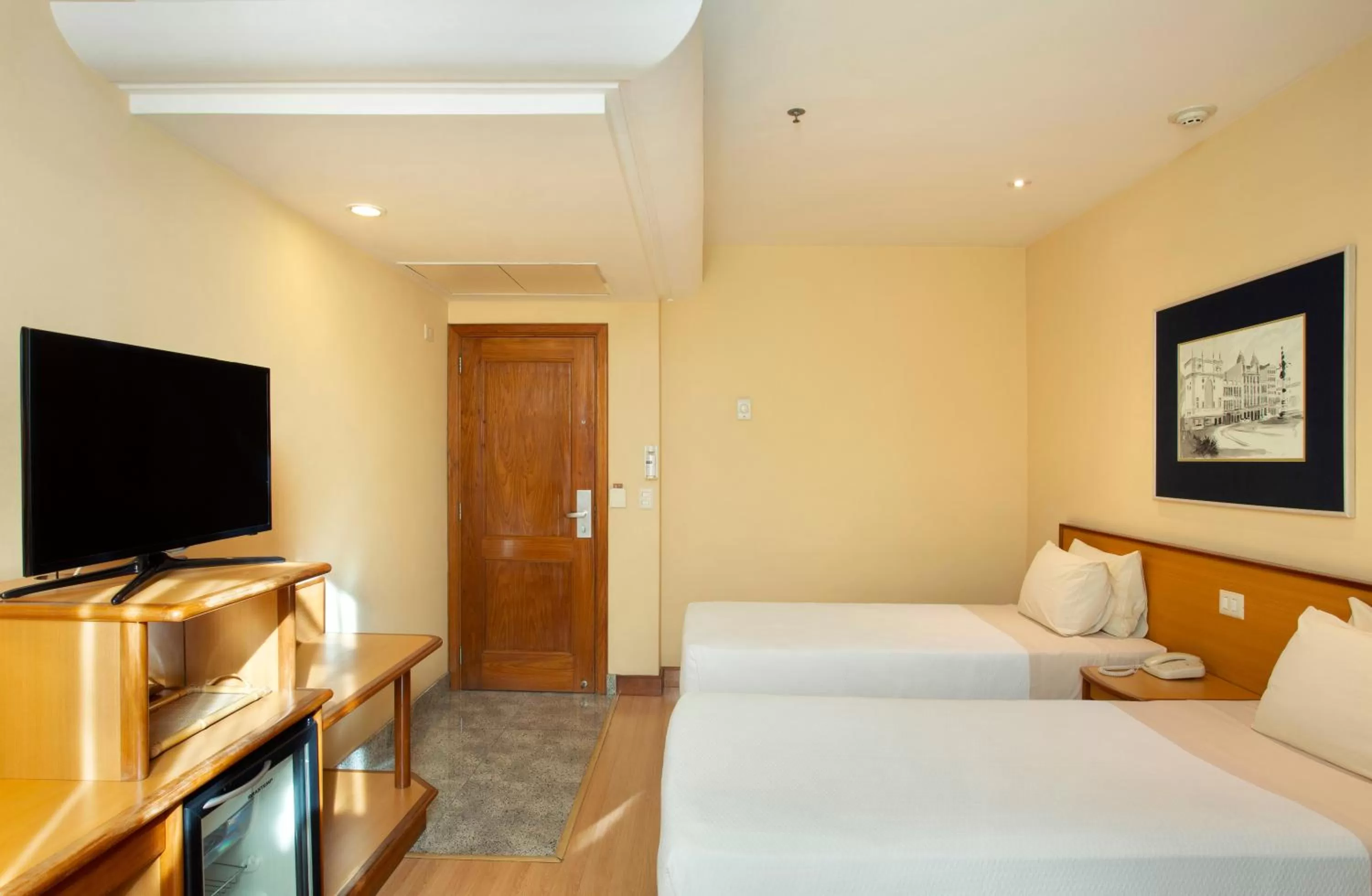 Bed in Windsor Asturias Hotel