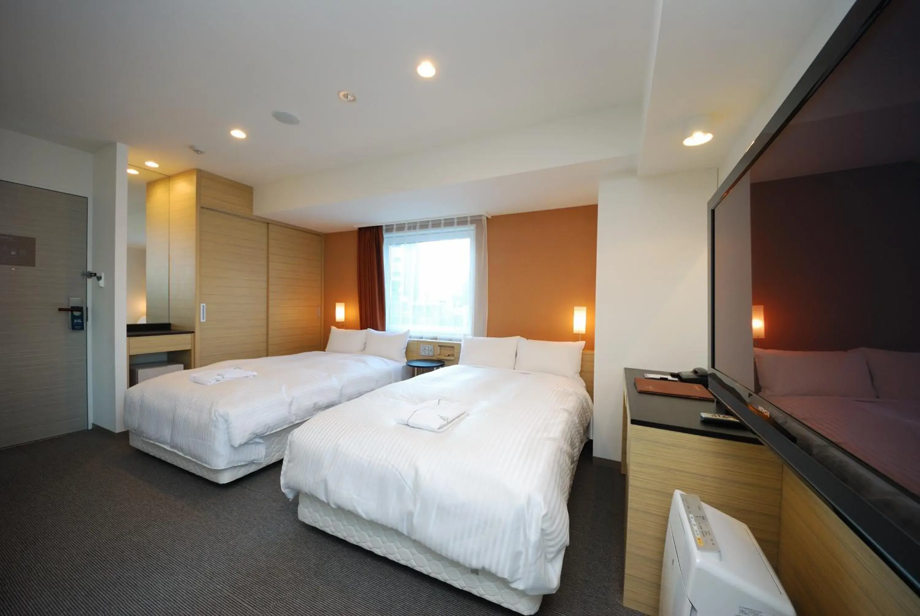 Photo of the whole room, Bed in Sotetsu Fresa Inn Tokyo-Kyobashi