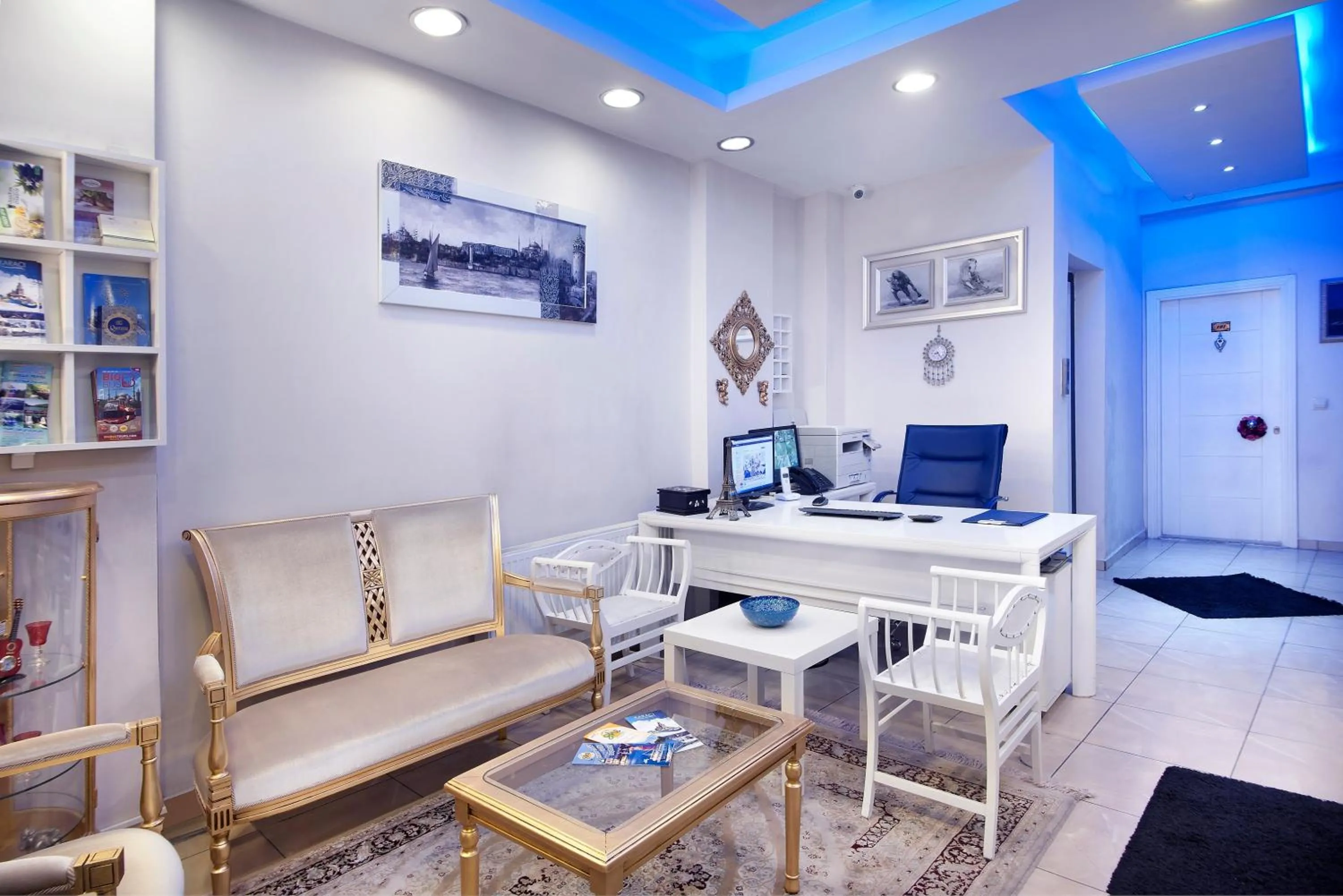 Lobby or reception in Lemon Residence