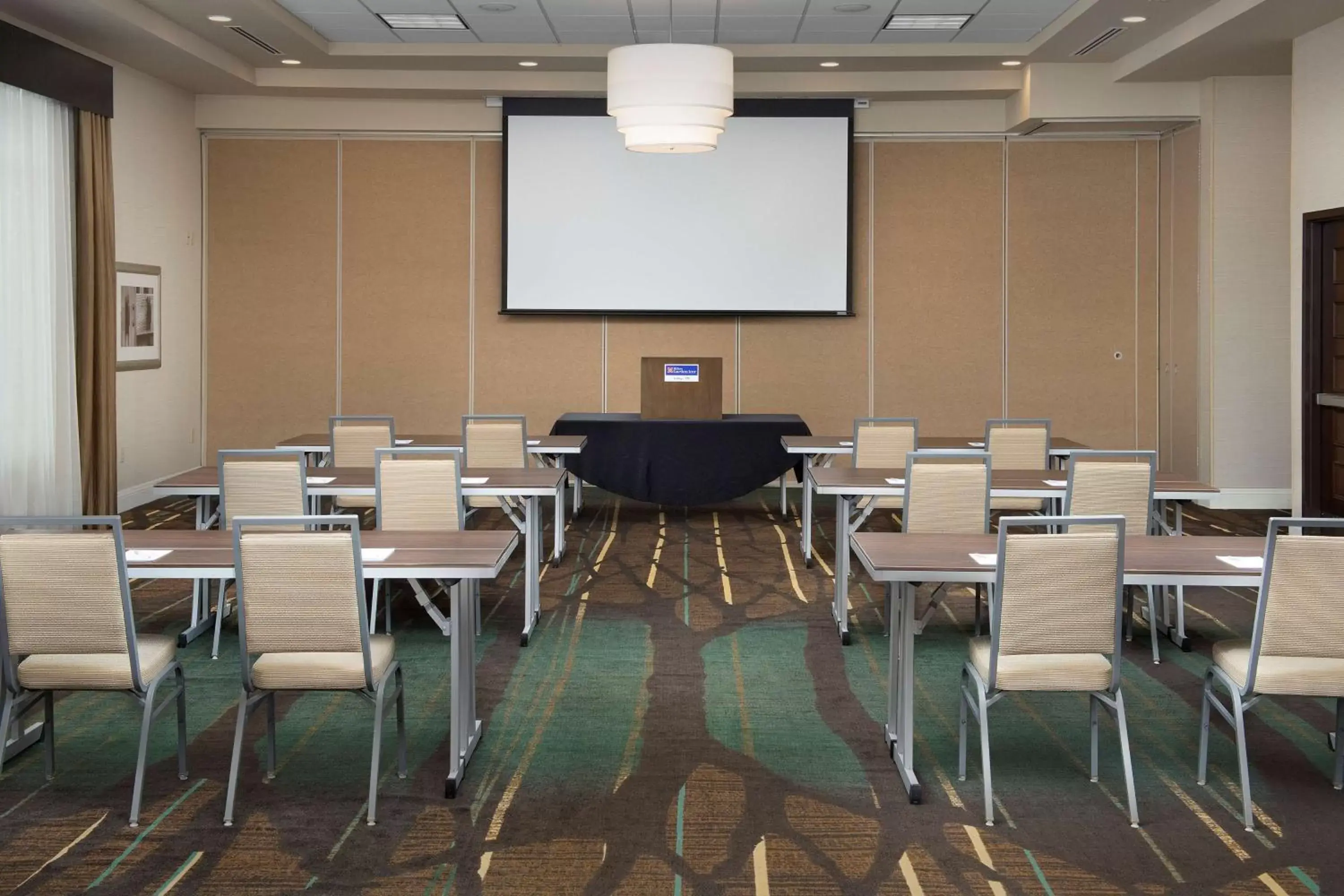 Meeting/conference room in Hilton Garden Inn Gallup