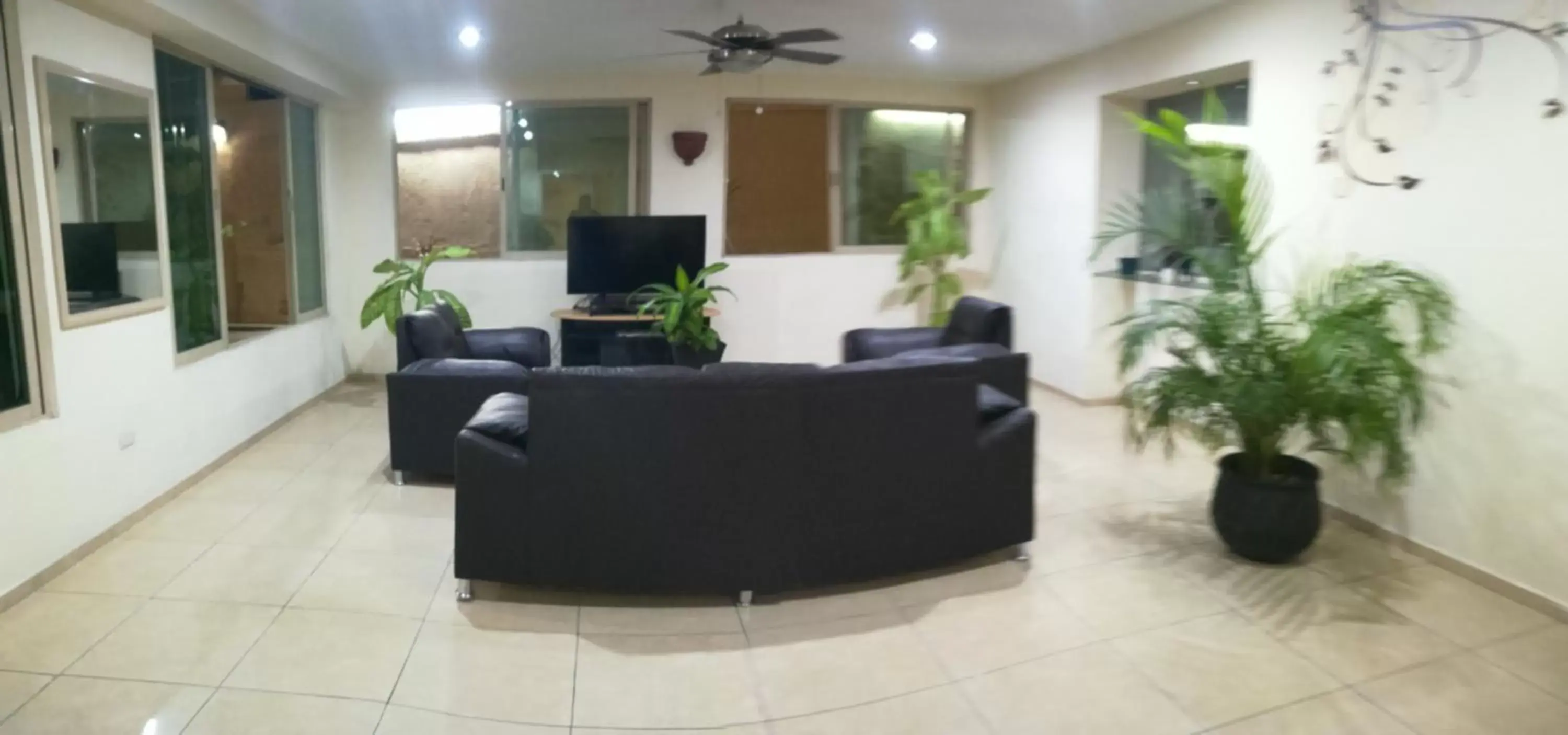 Area and facilities, Lobby/Reception in Hotel El Marques