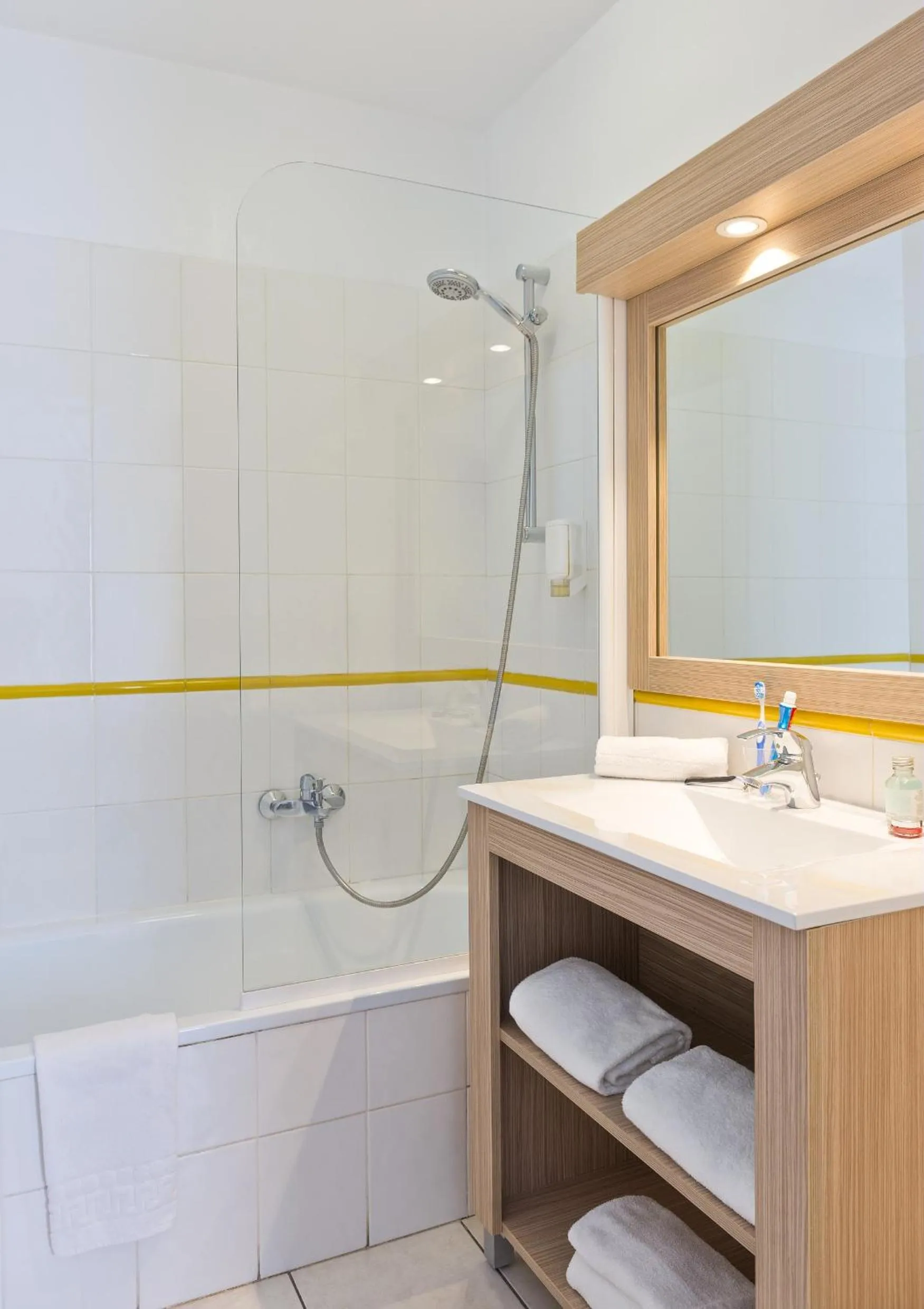 Bathroom in Aparthotel Adagio Access Nice Magnan