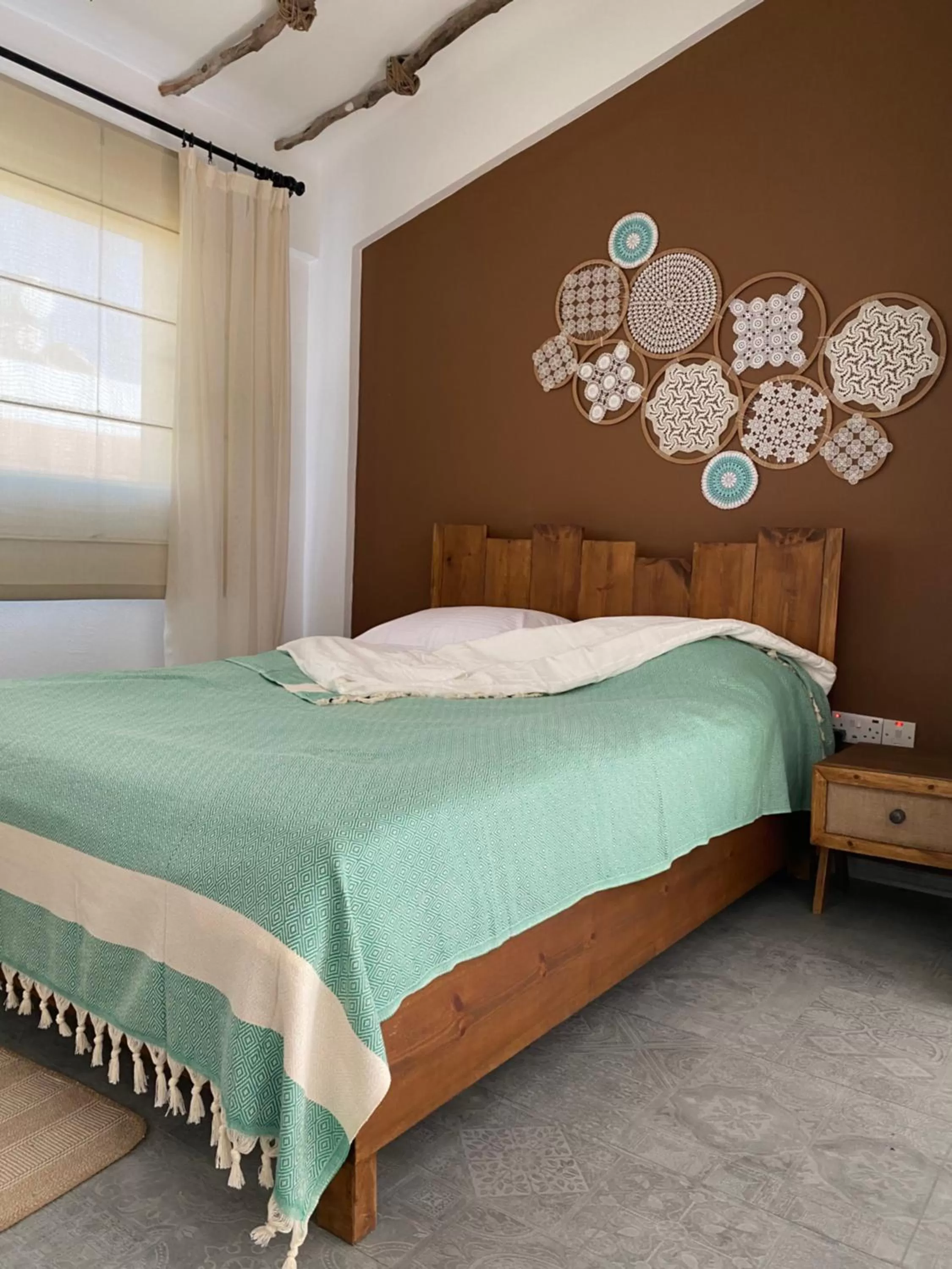 Bed in Sunside Inn Hotel