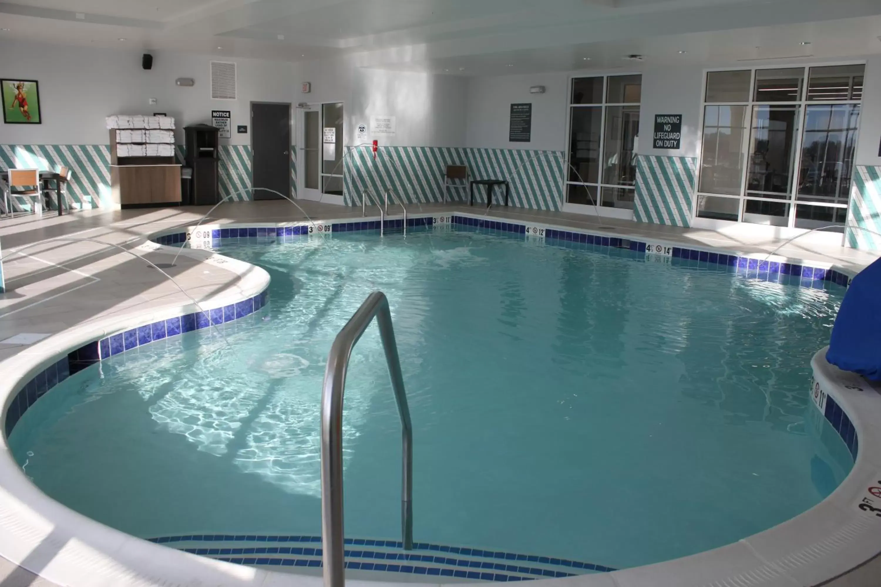 Swimming Pool in Holiday Inn & Suites - Hopkinsville - Convention Ctr, an IHG Hotel