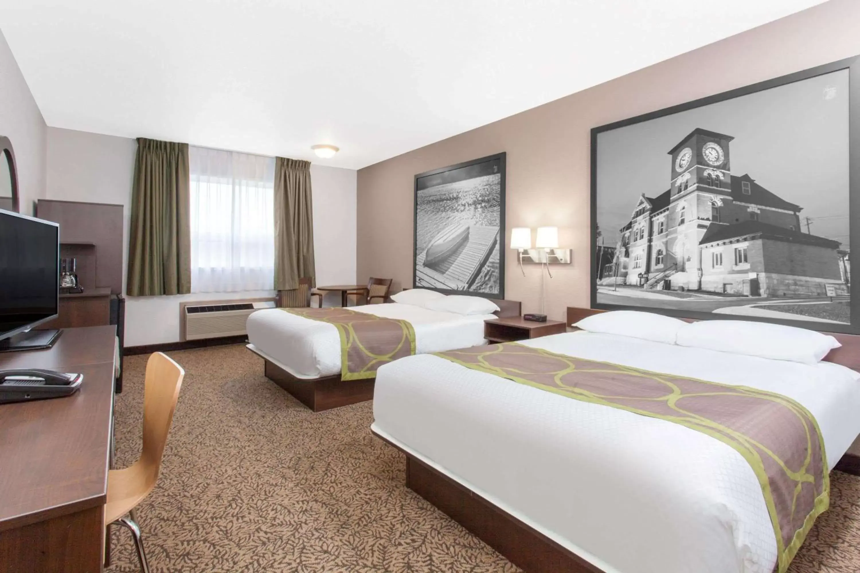 Photo of the whole room, Bed in Super 8 by Wyndham Kenora Photo of the whole room, Bed in Super 8 by Wyndham Kenora