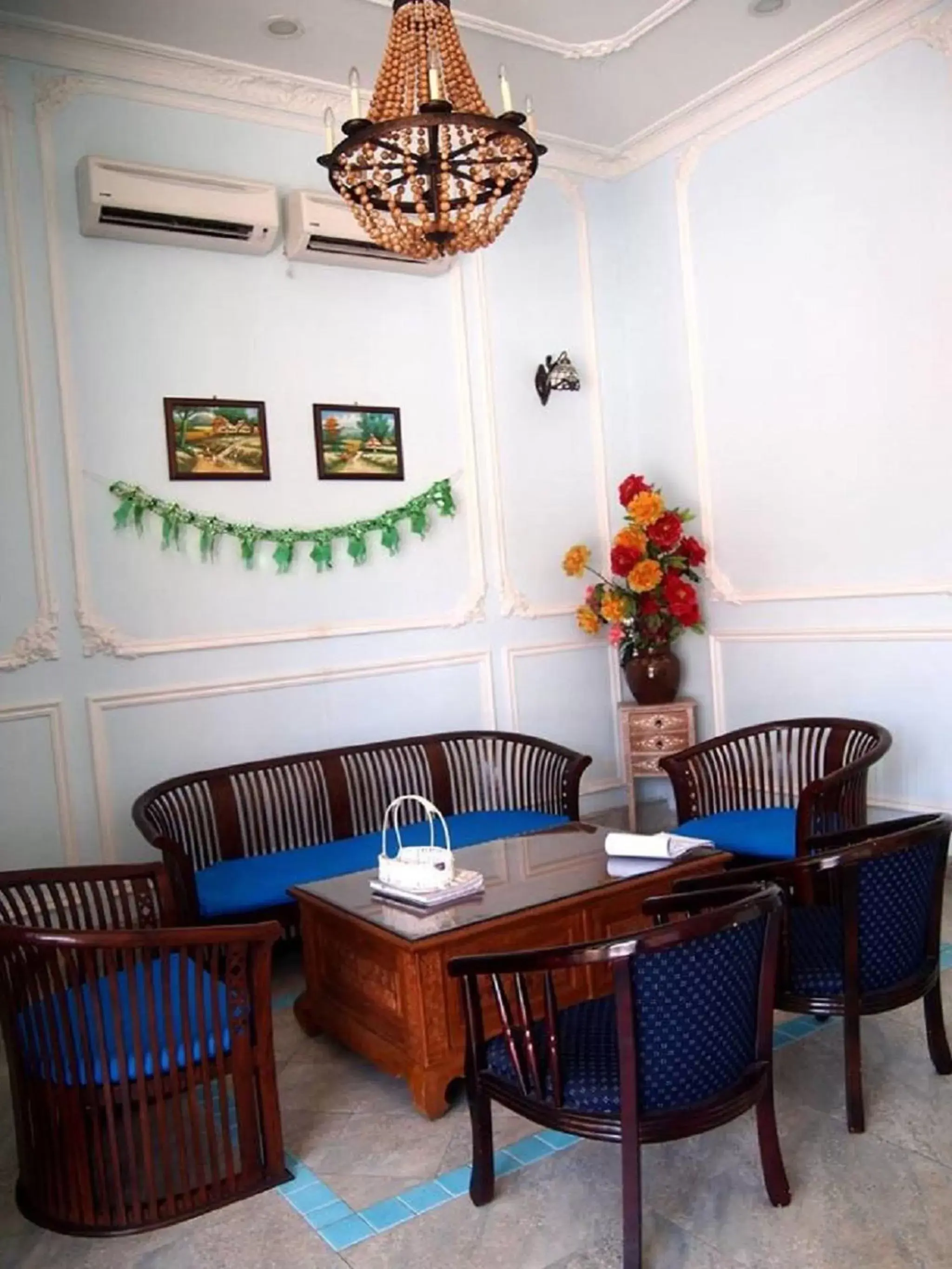 Lobby or reception, Dining Area in Angsana Hotel Melaka