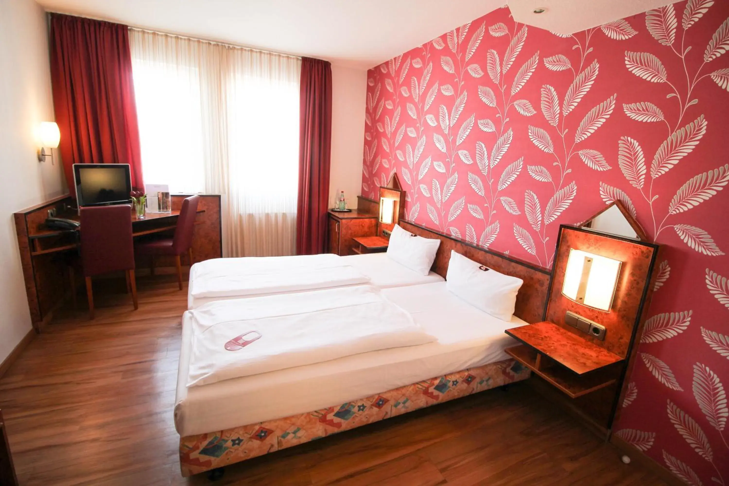 Bed in Hotel Miramar am Romer