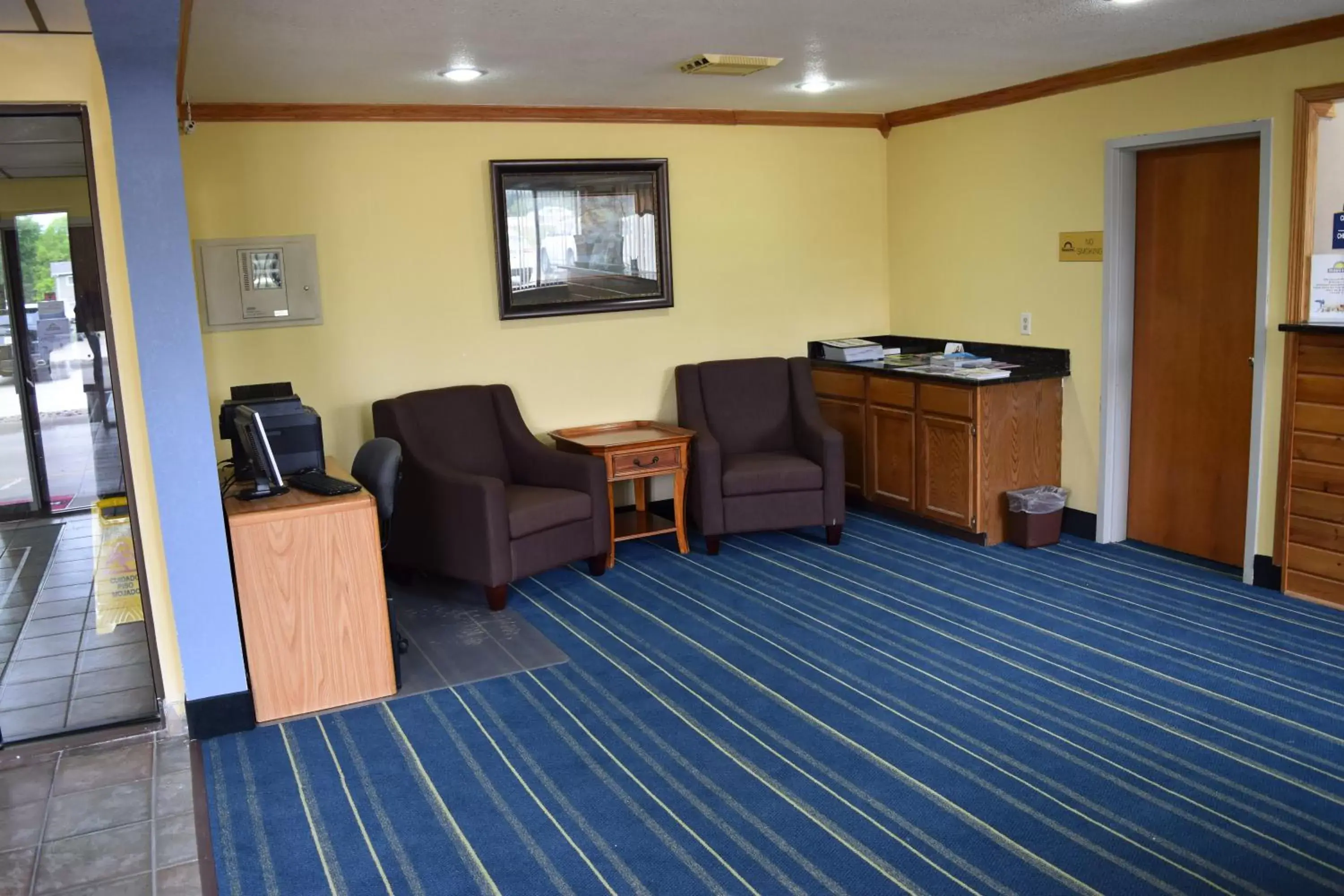 Lobby or reception in Days Inn by Wyndham Grand Island