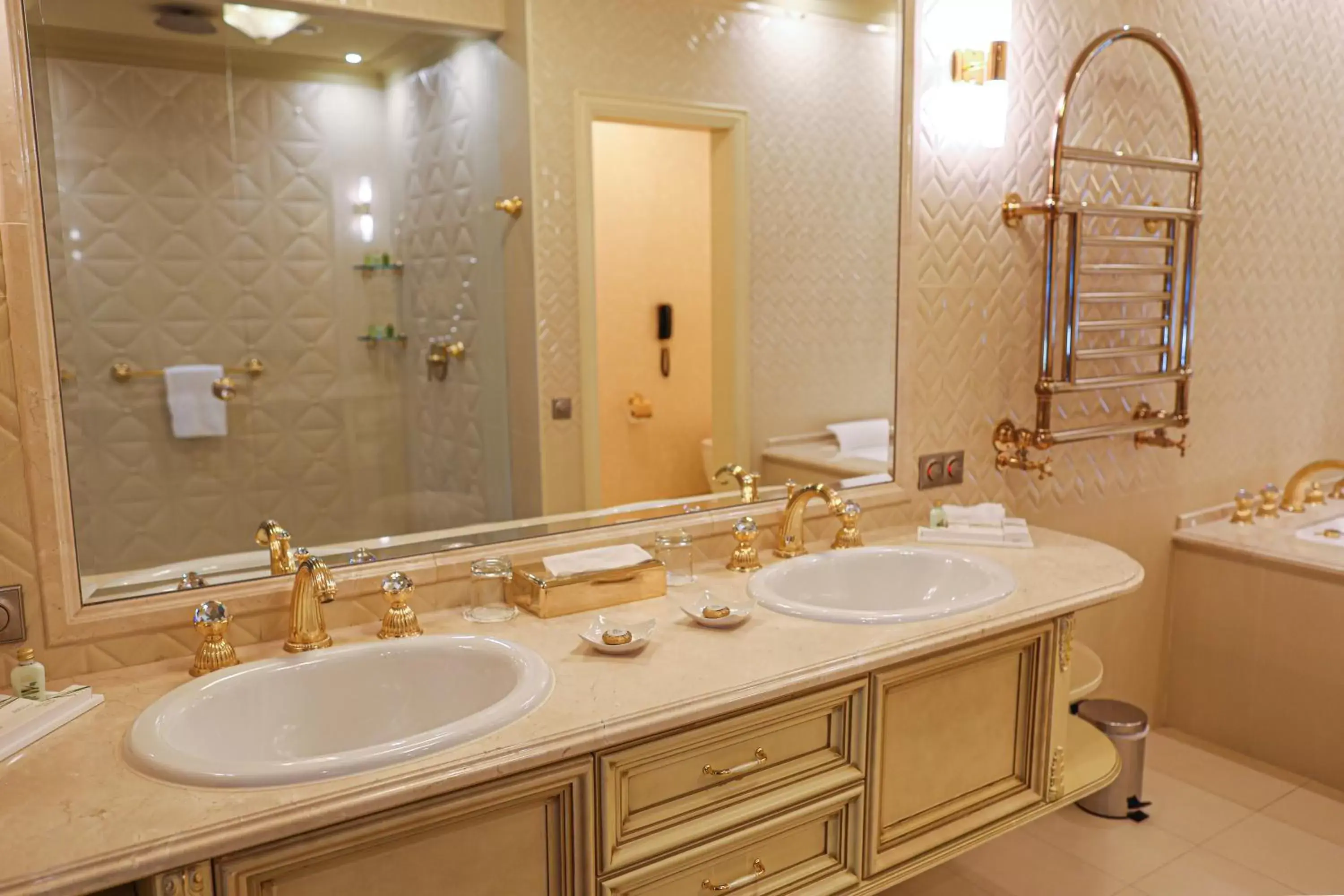 Shower, Bathroom in Royal Casino SPA & Hotel Resort
