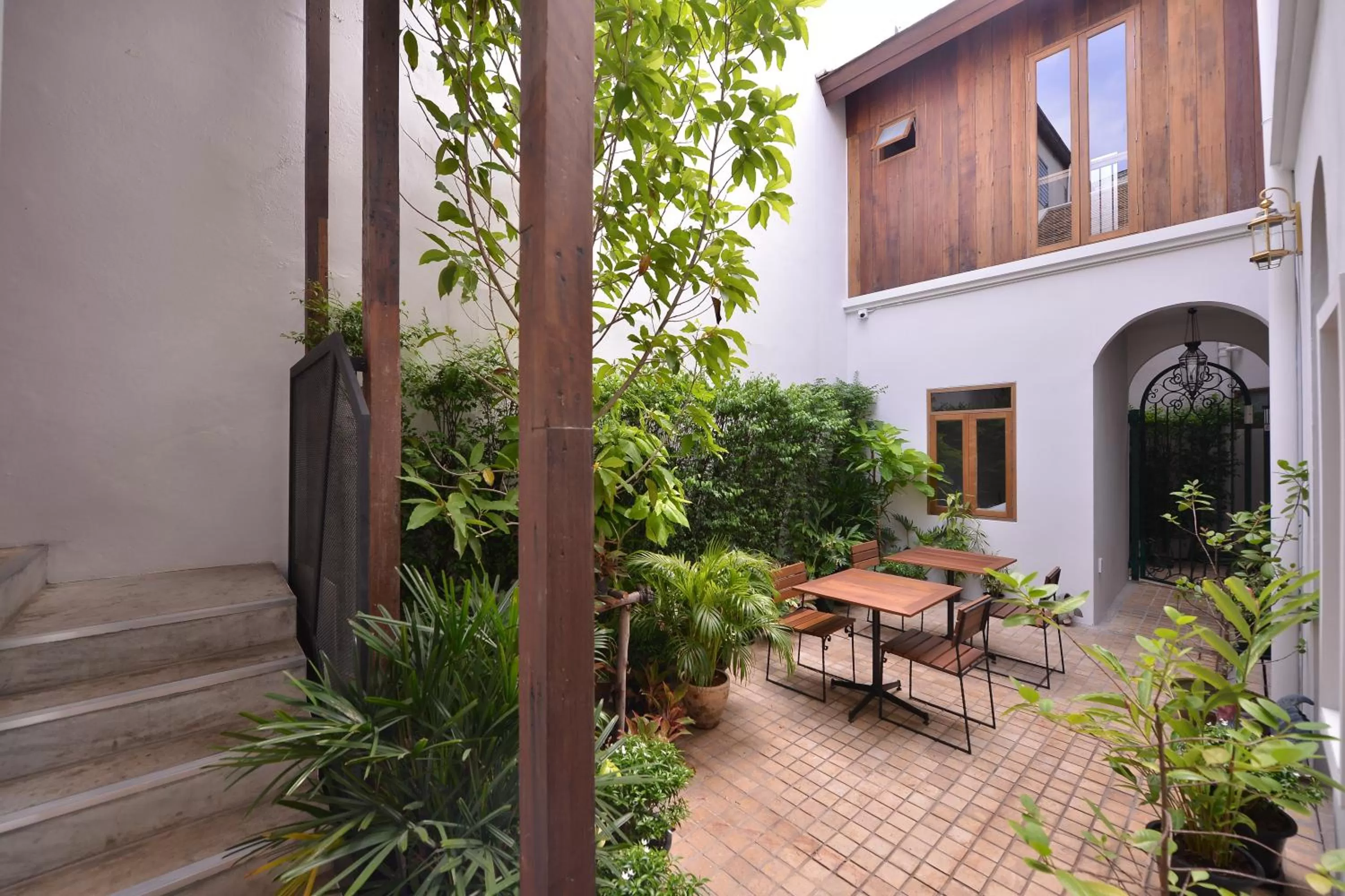 Garden in Neighbor Phuthon