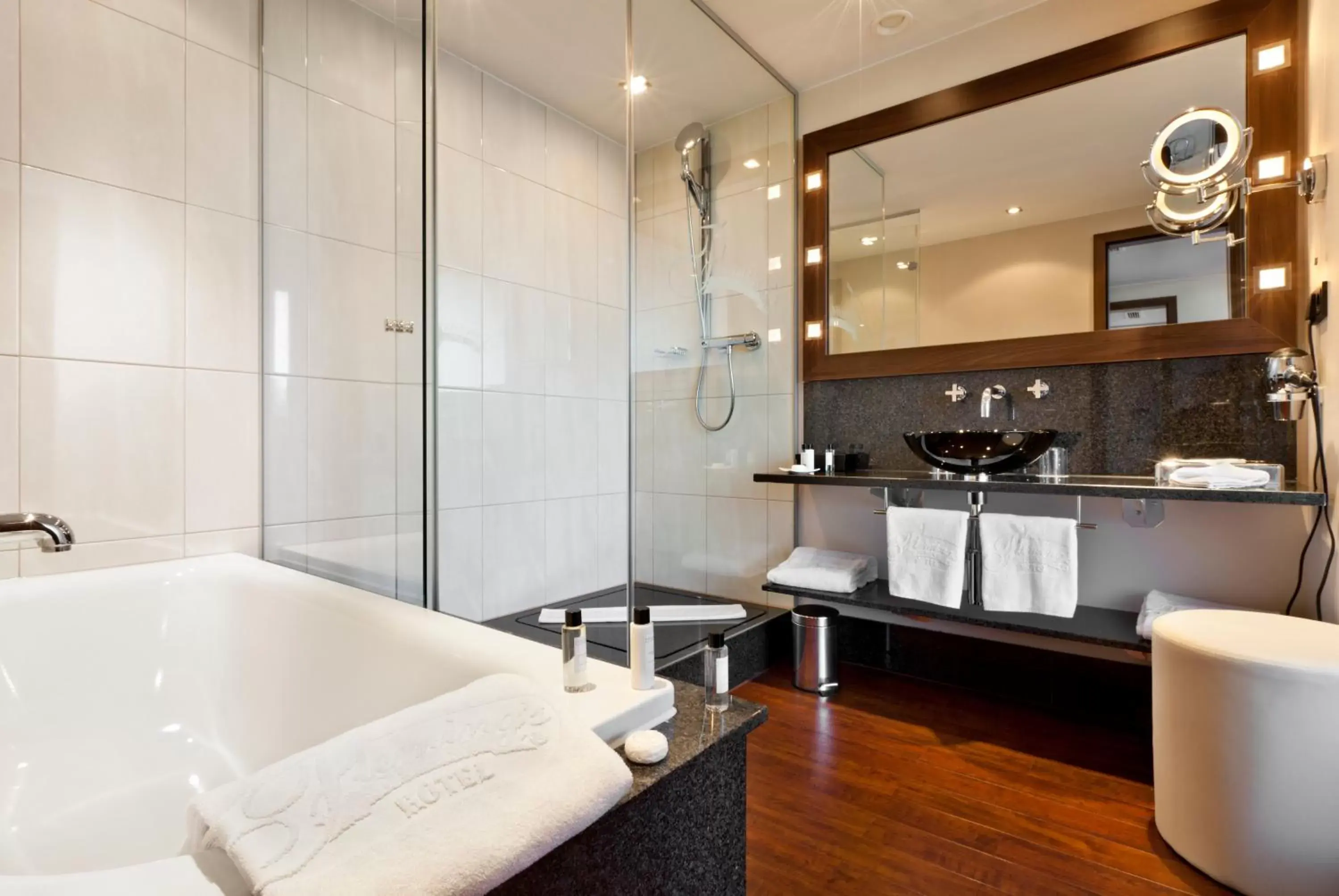 Shower, Bathroom in Flemings Selection Hotel Frankfurt-City