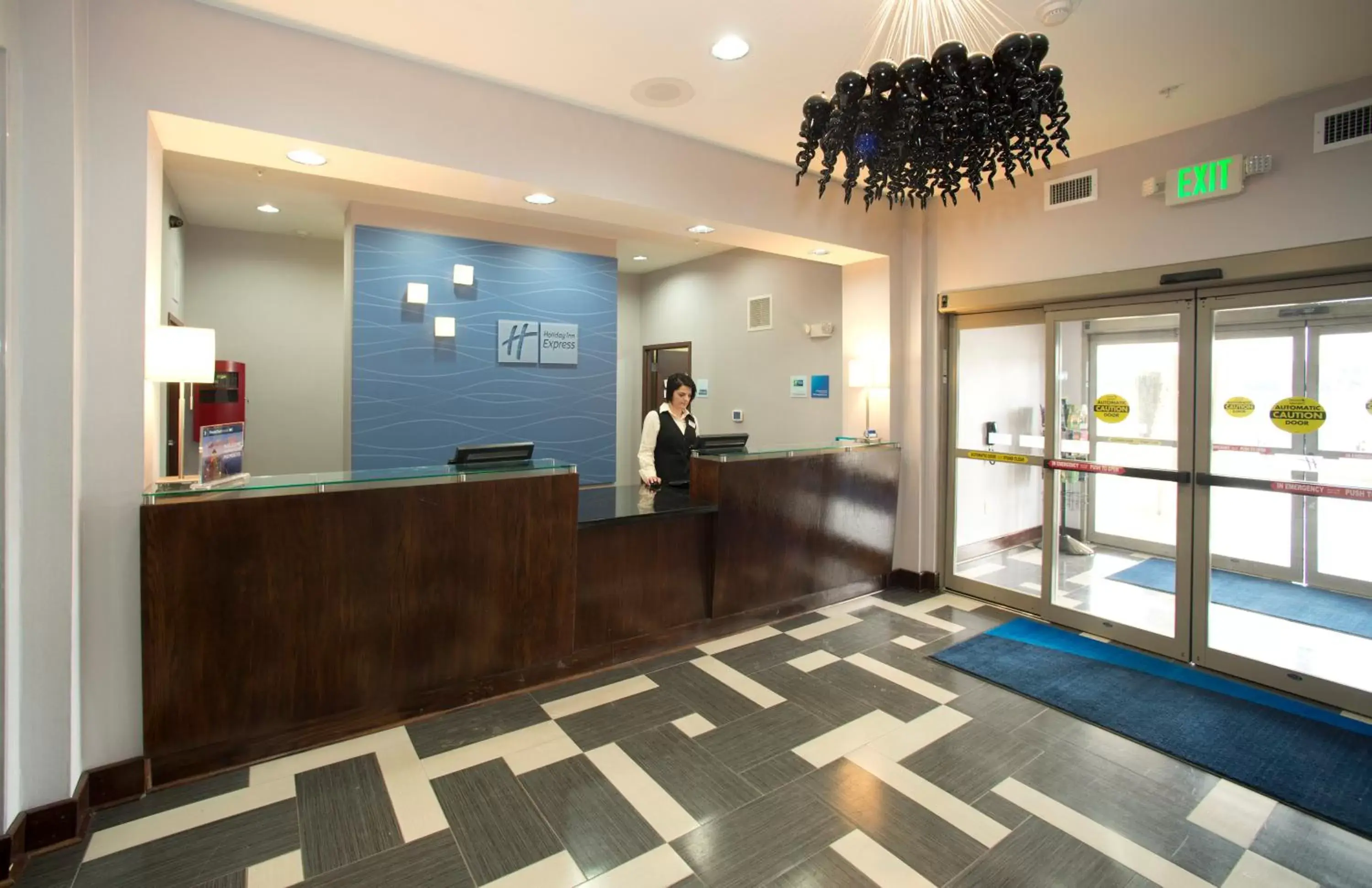 Property building, Lobby/Reception in Holiday Inn Express & Suites Morrilton, an IHG Hotel