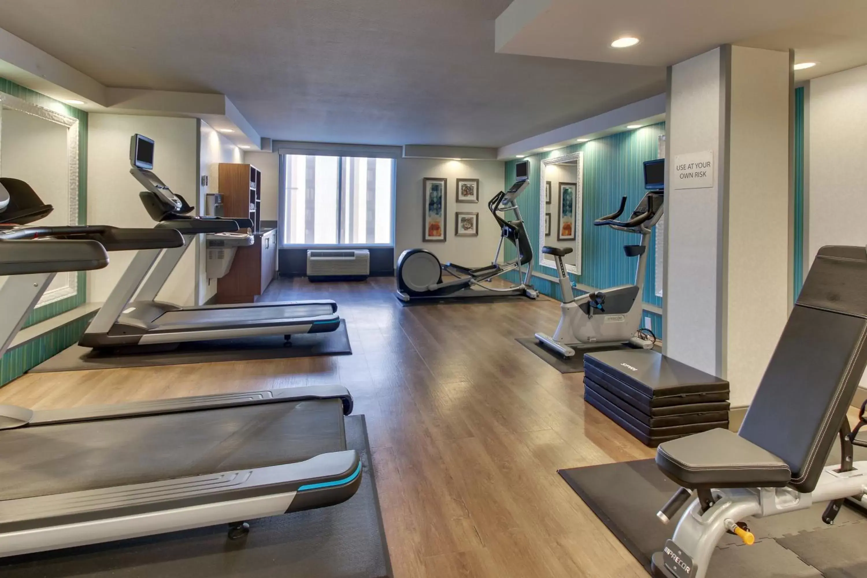 Fitness centre/facilities, Fitness Center/Facilities in Holiday Inn Express & Suites Atlanta Perimeter Mall Hotel, an IHG Hotel