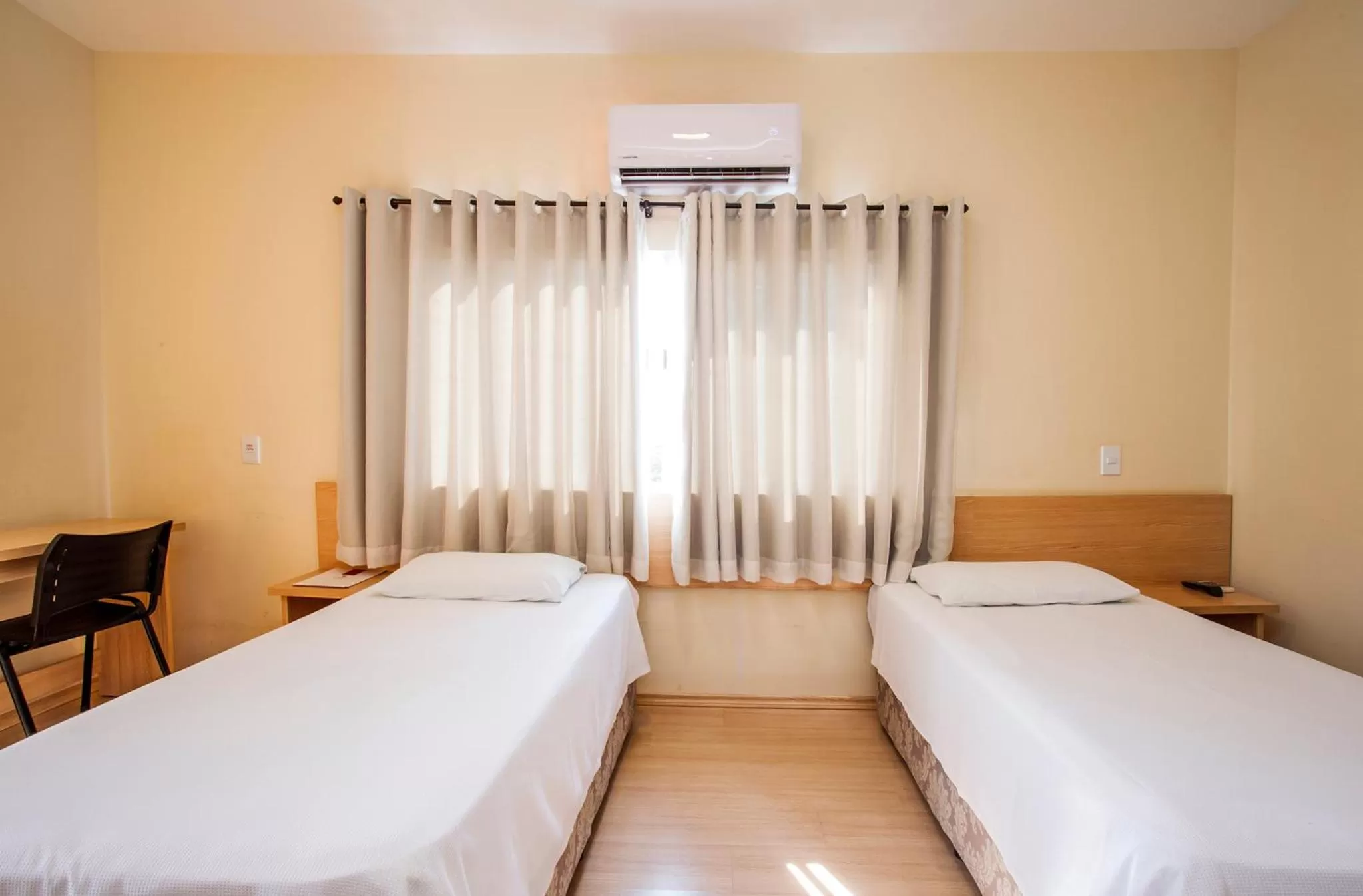 Bedroom, Bed in Hotel Metrópole Paulínia