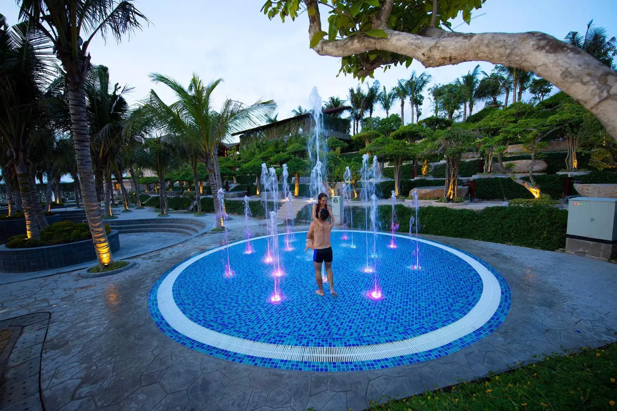 Entertainment, Swimming Pool in Hon Tam Resort