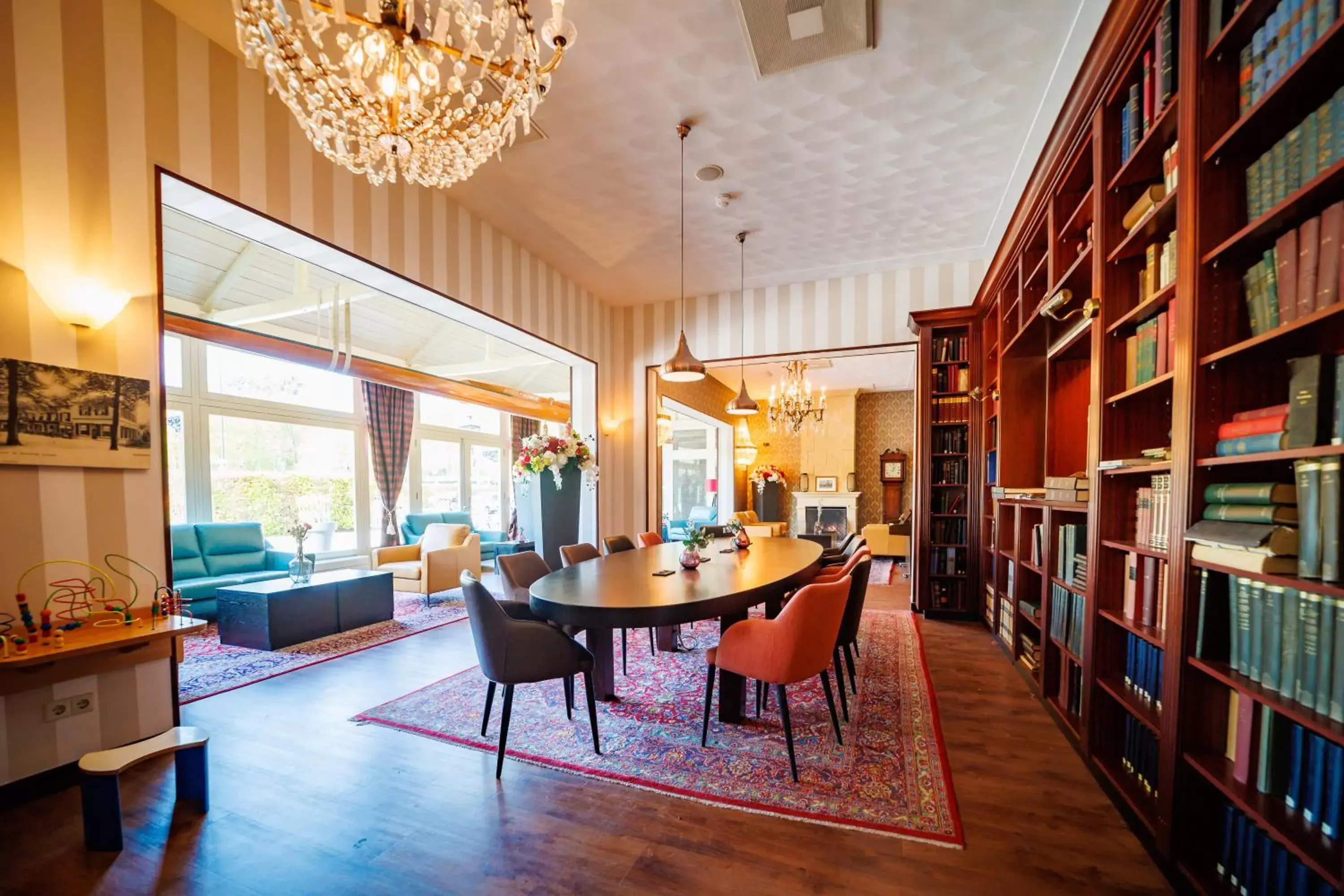 Lobby or reception in Bastion Hotel Apeldoorn Het Loo