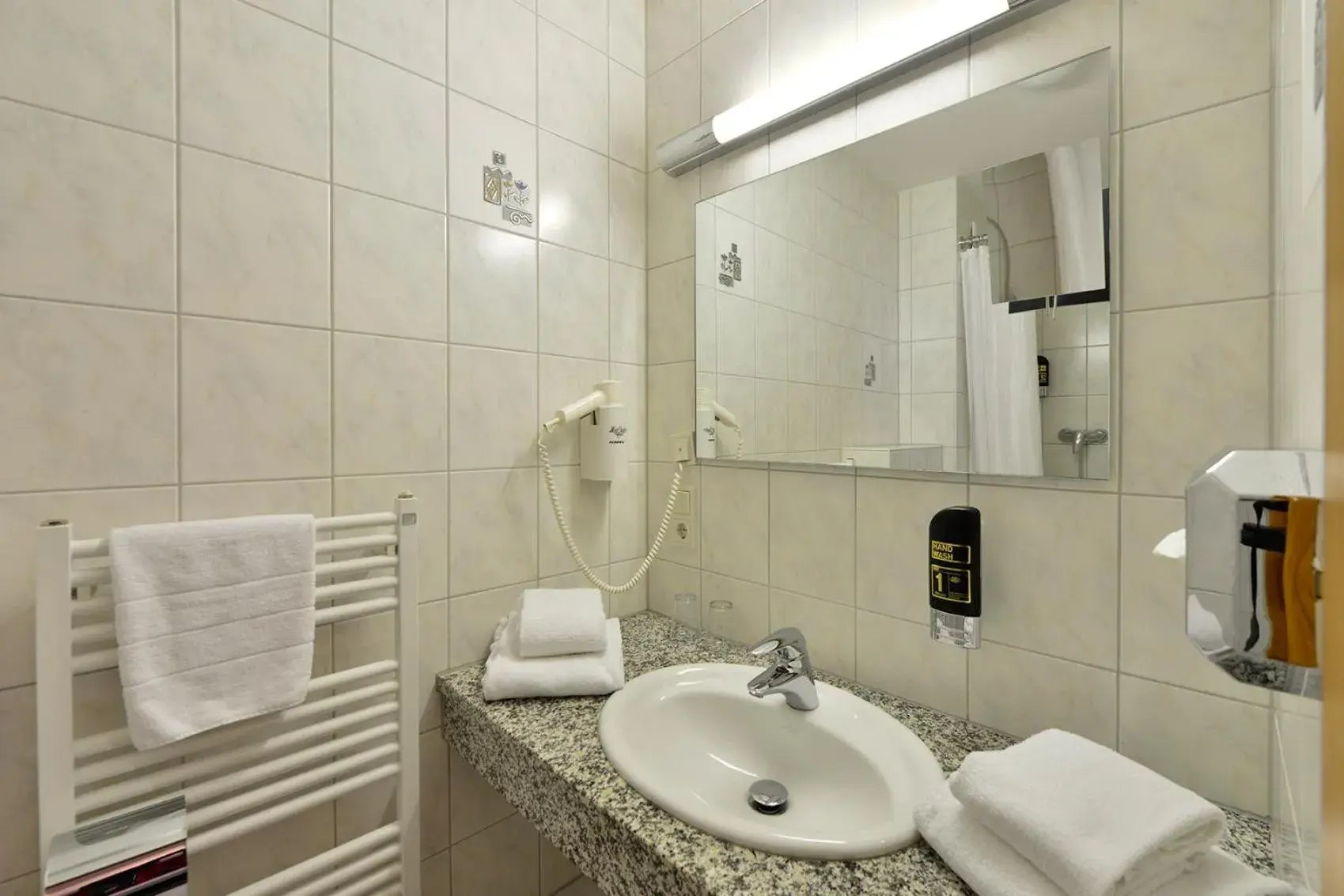 Bathroom in Hotel Domstern
