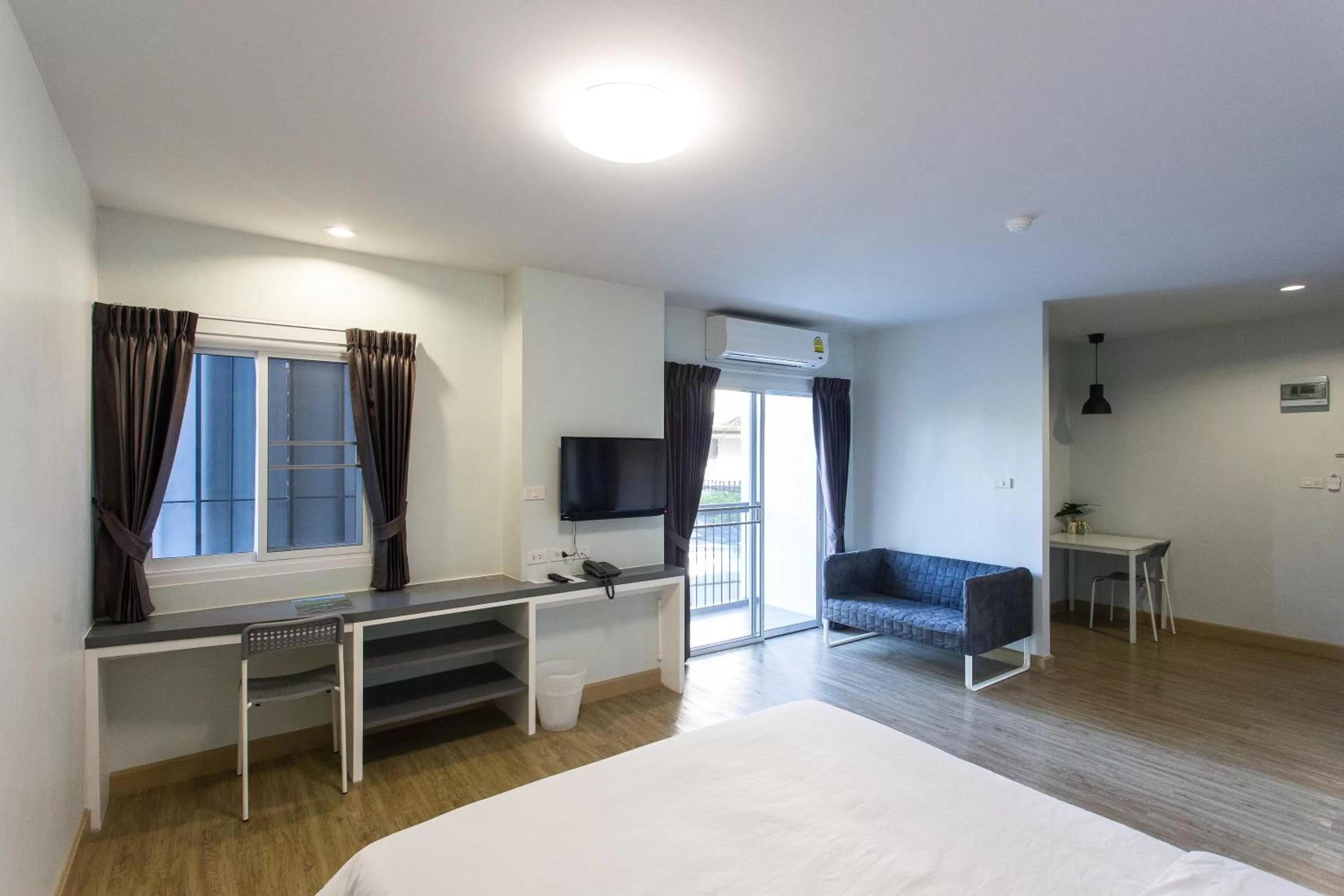 Balcony/Terrace, Bed in Vanilla Residence Chiangmai