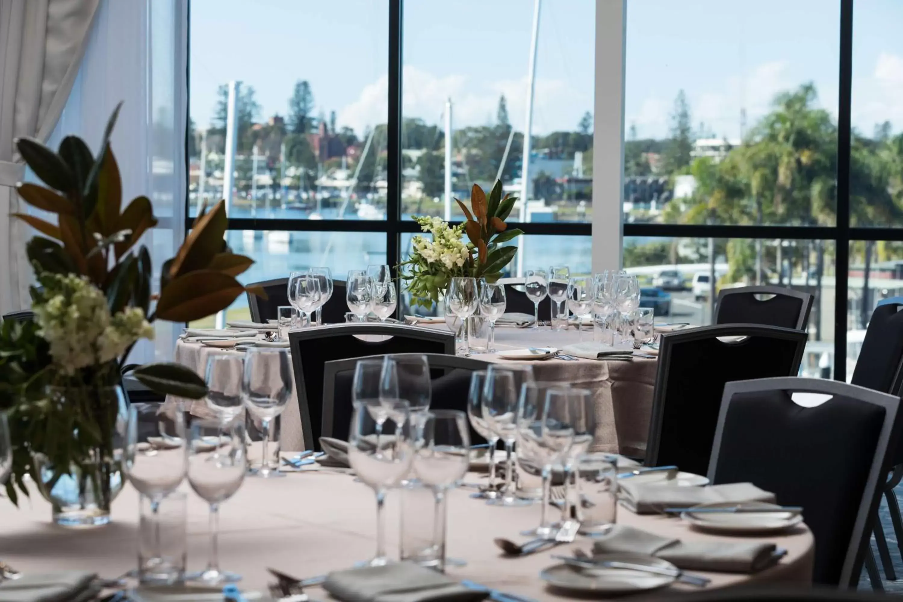 On site, Restaurant/Places to Eat in Sails Port Macquarie by Rydges