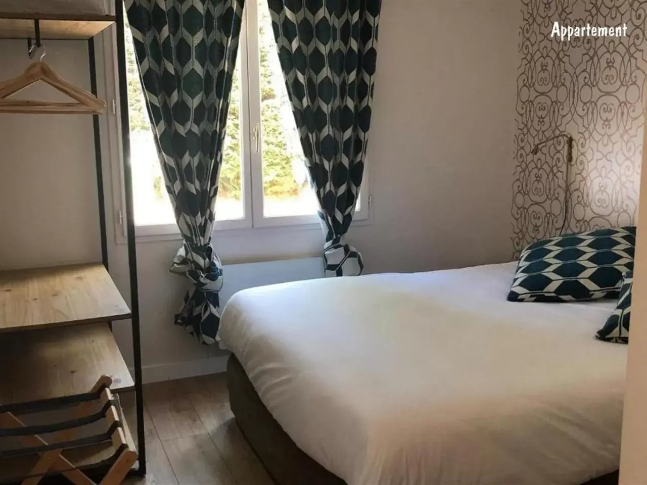 Bed in Hôtel Le Clos Badan