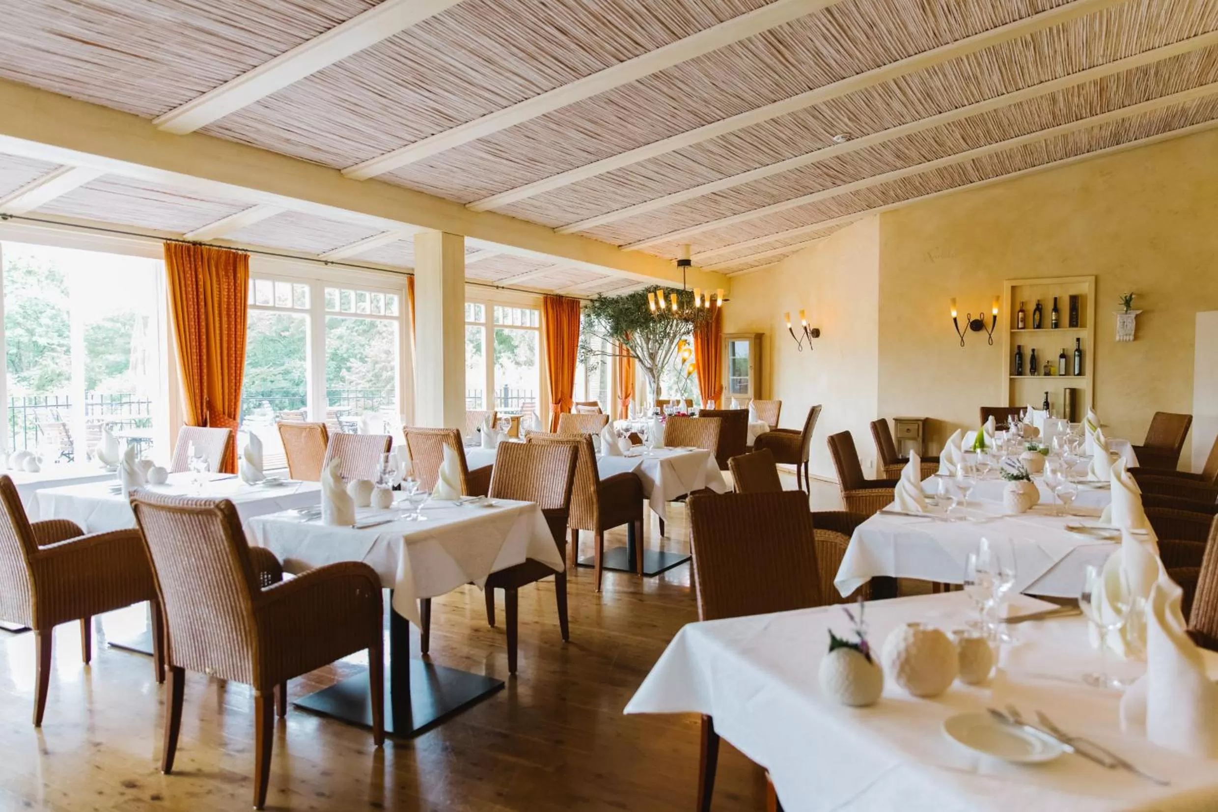 Restaurant/places to eat in REGIOHOTEL Berghotel Ilsenburg - #Panoramablick #Wellness #Wallbox #GroßesAbendbuffet
